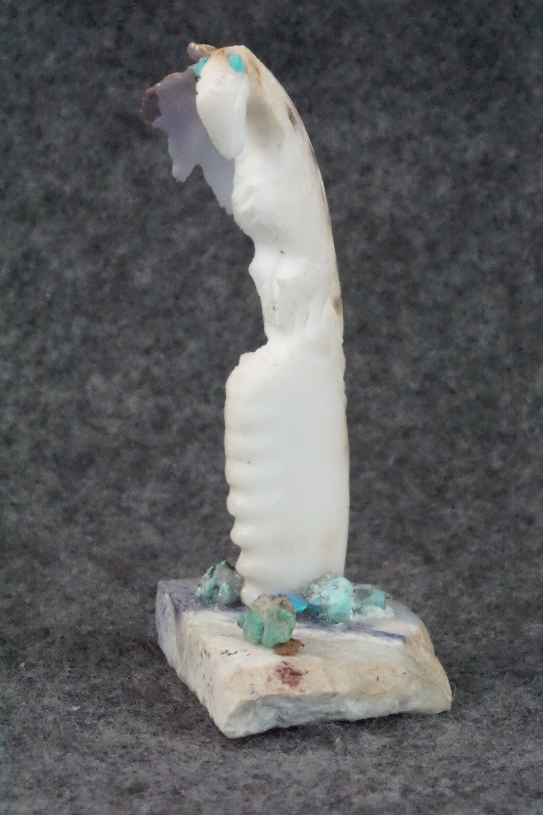 Eagle Zuni Fetish Carving - Jon Quam