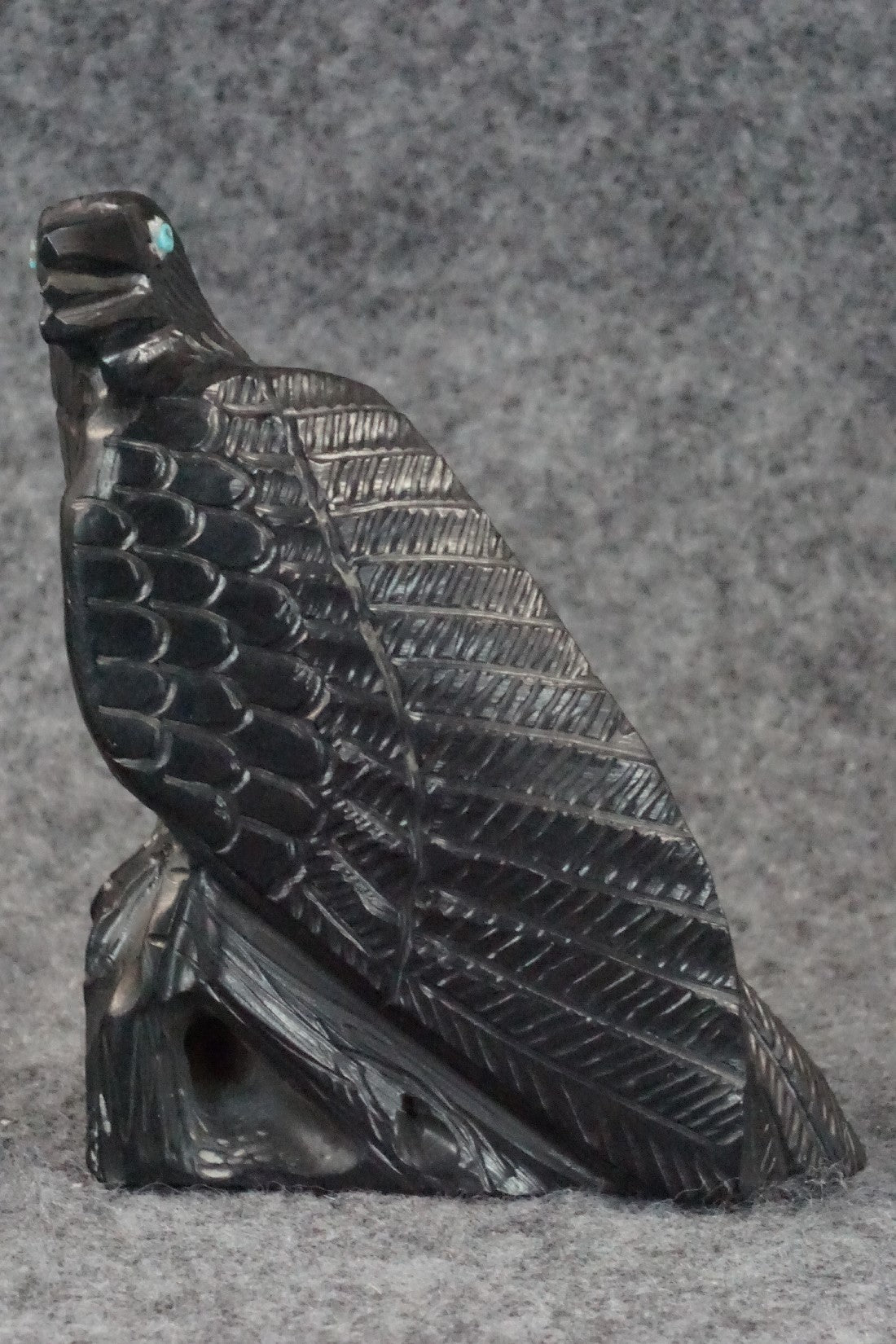 Crow Zuni Fetish Carving - Derrick Kaamasee