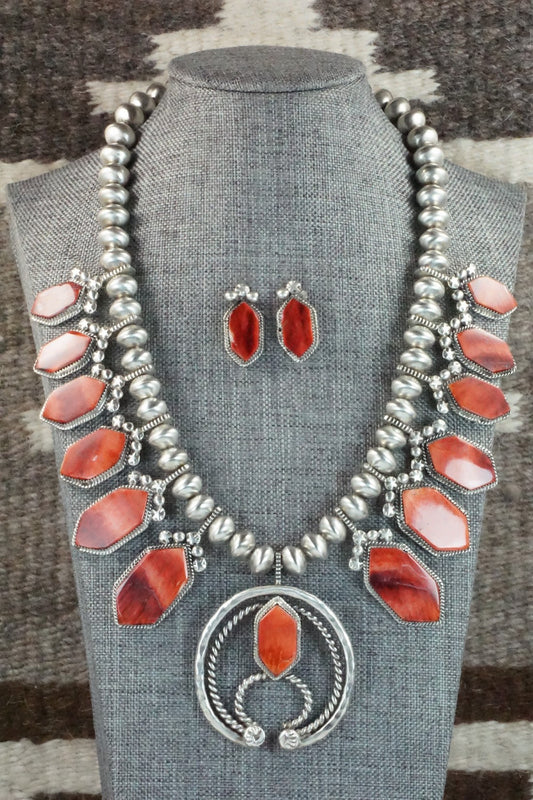 Spiny Oyster & Sterling Silver Squash Blossom Necklace and Earrings - Selina Warner