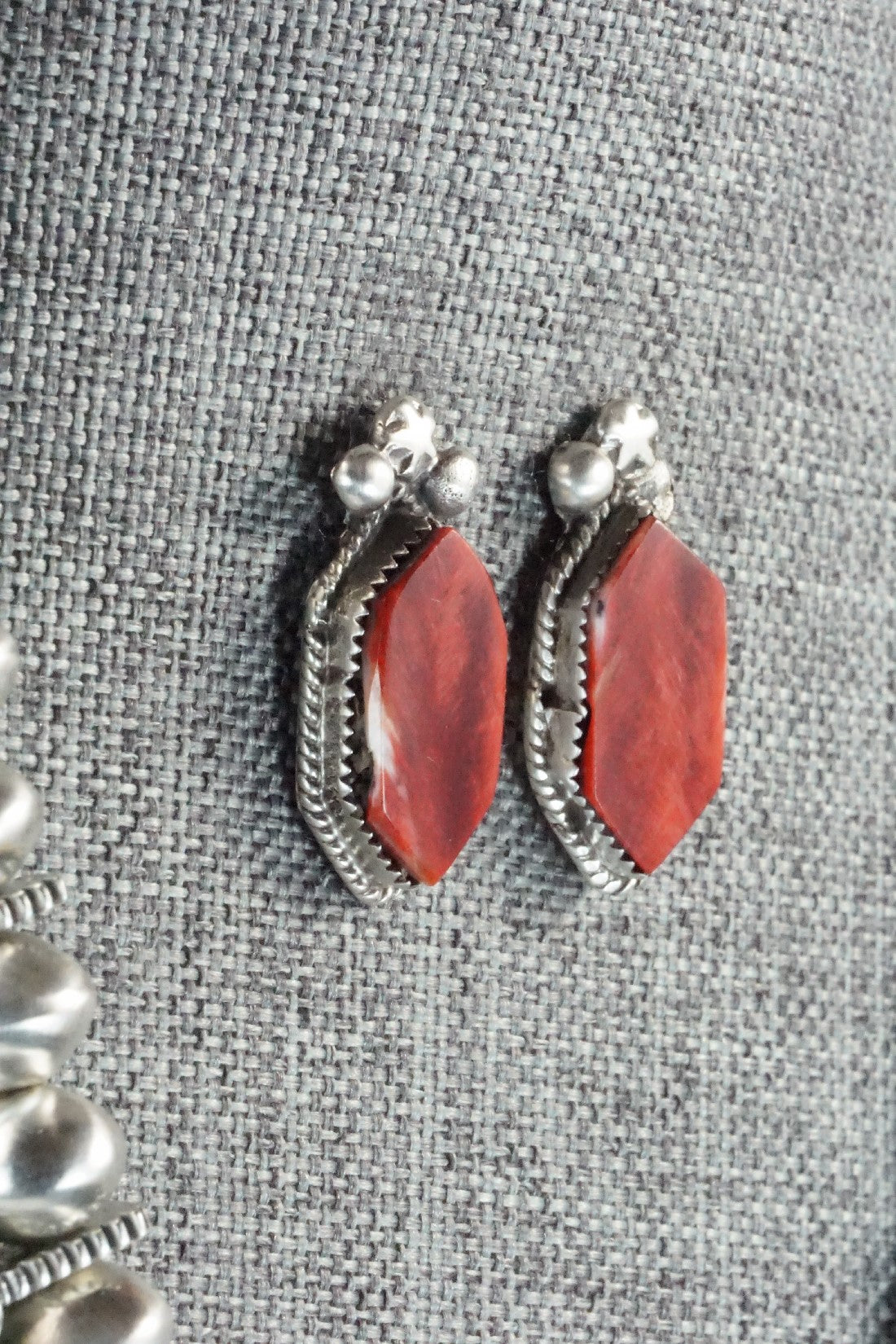 Spiny Oyster & Sterling Silver Squash Blossom Necklace and Earrings - Selina Warner