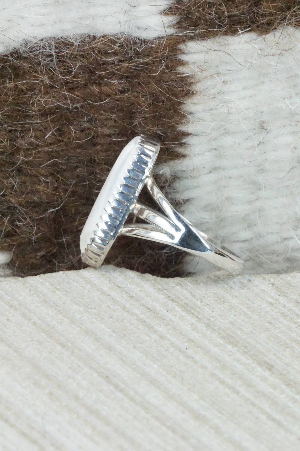 White Buffalo & Sterling Silver Ring - Navajo - Size 8