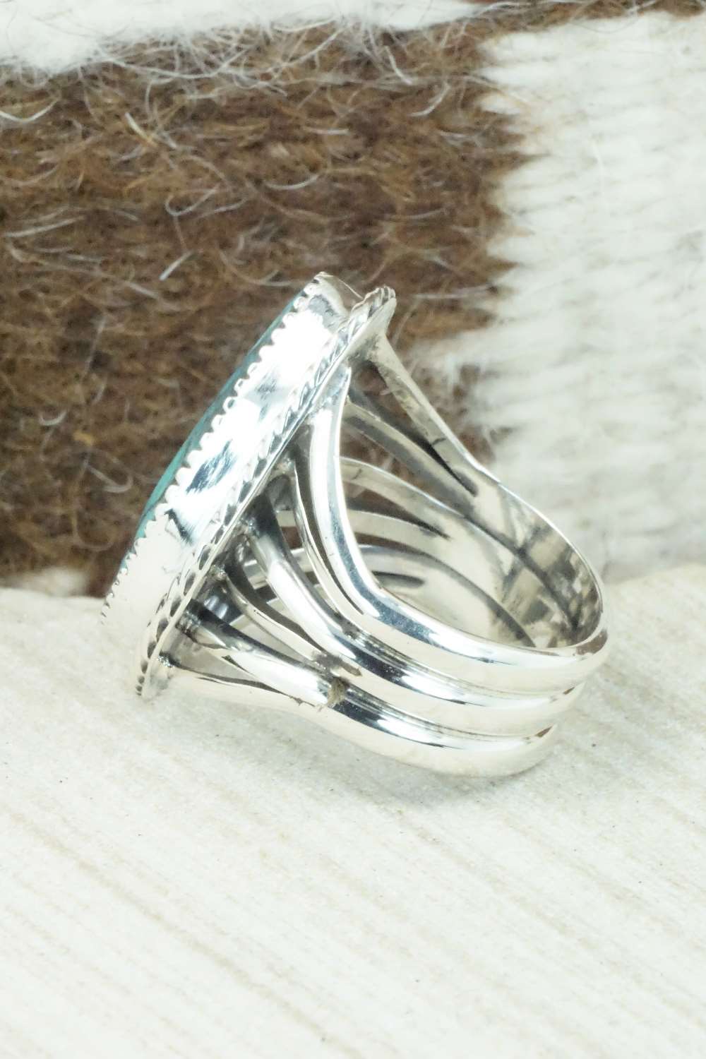 Turquoise & Sterling Silver Ring - Mike Smith - Size 9.5