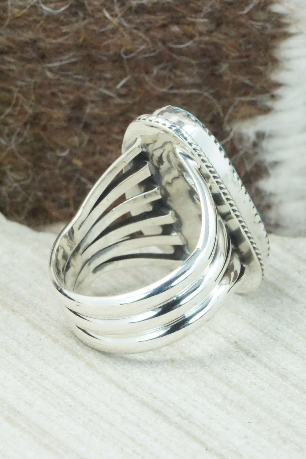 Turquoise & Sterling Silver Ring - Mike Smith - Size 9.5