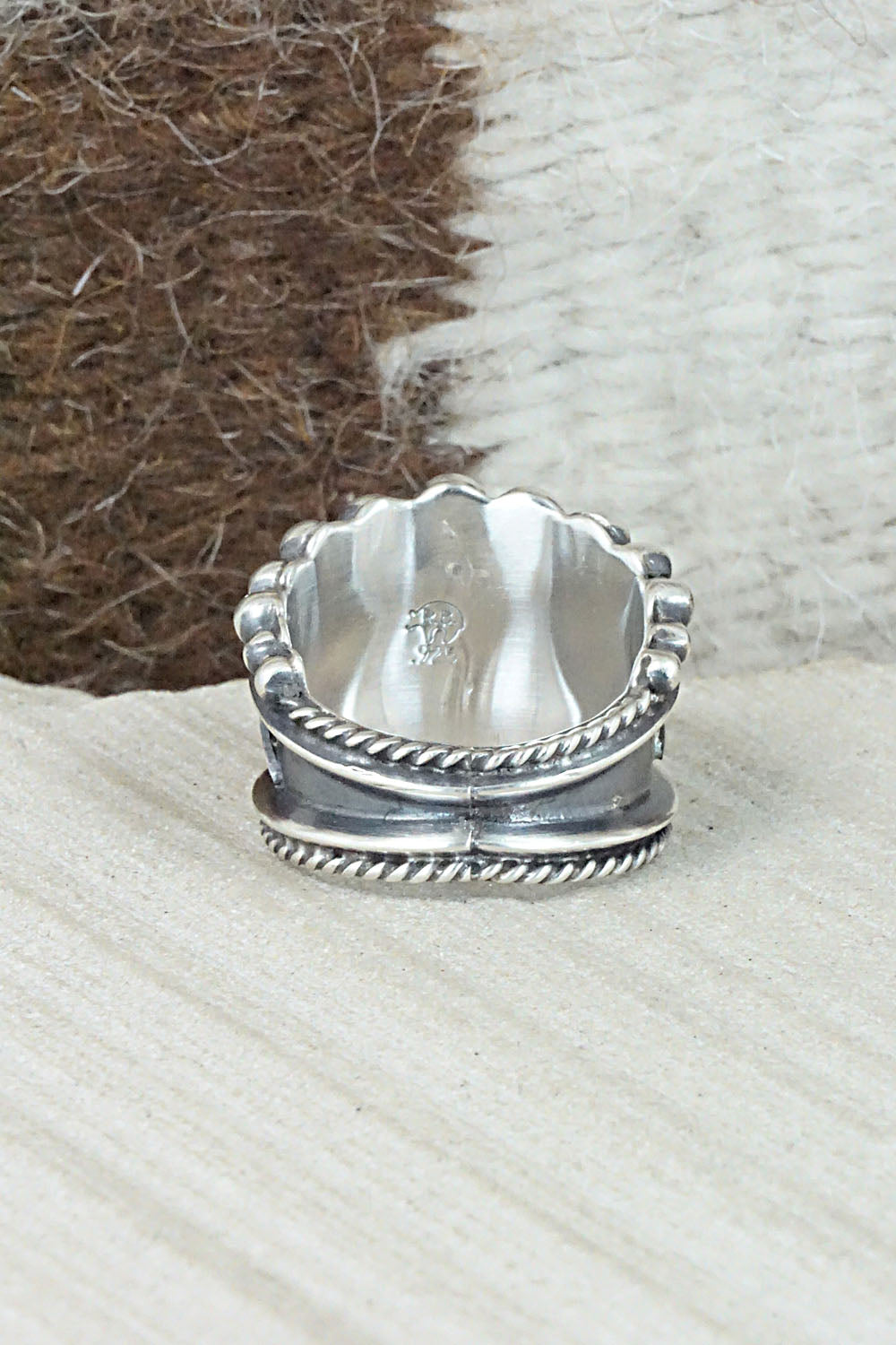 Turquoise & Sterling Silver Ring - Tom Lewis - Size 7