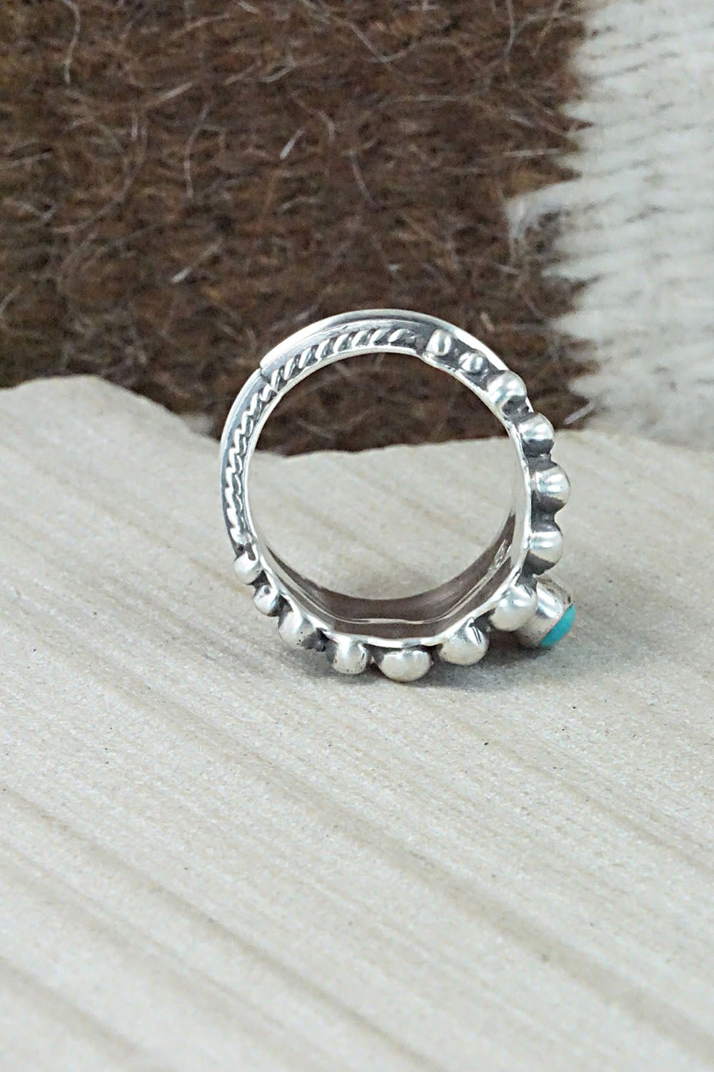 Turquoise & Sterling Silver Ring - Tom Lewis - Size 7