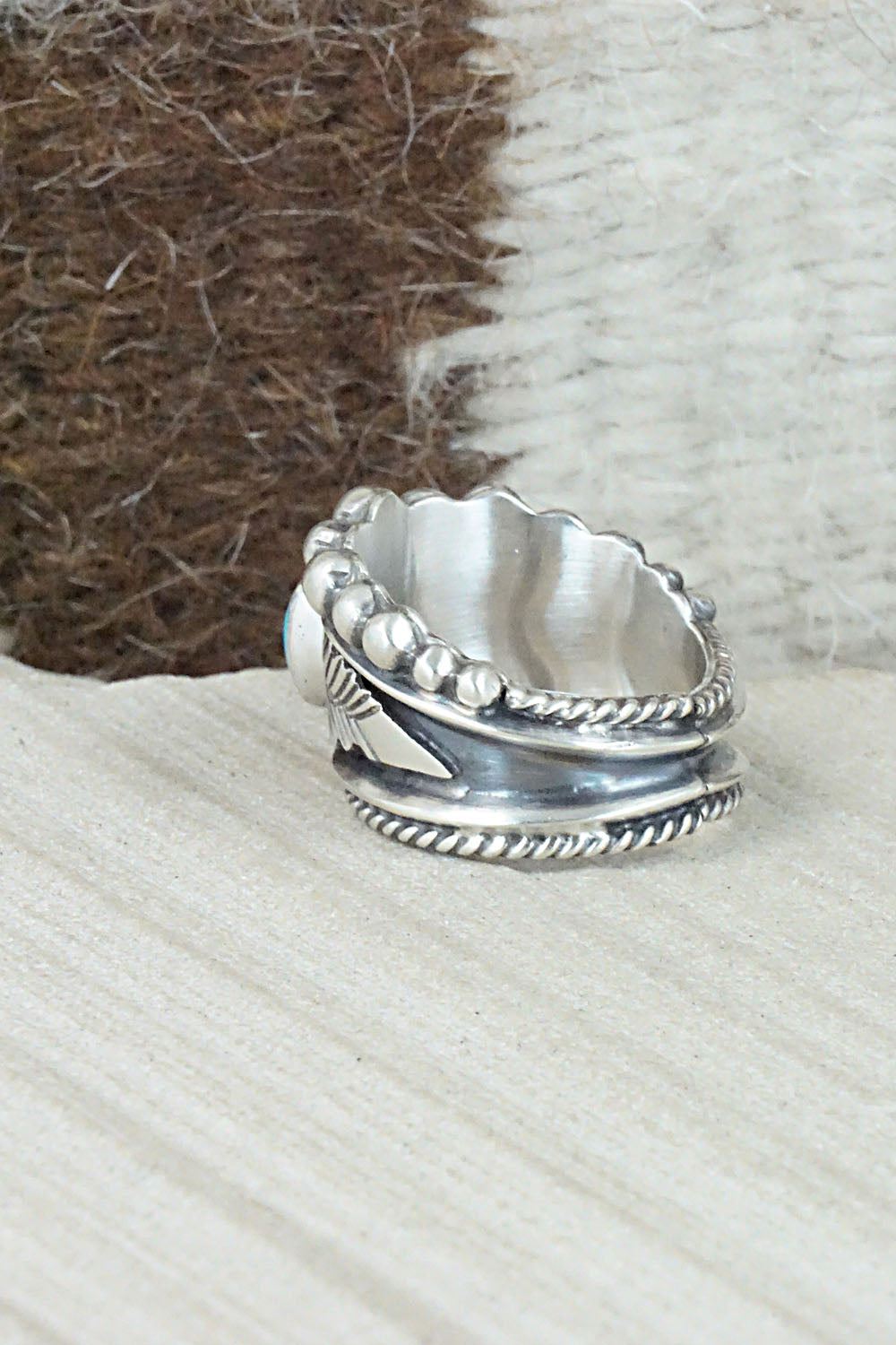 Turquoise & Sterling Silver Ring - Tom Lewis - Size 8