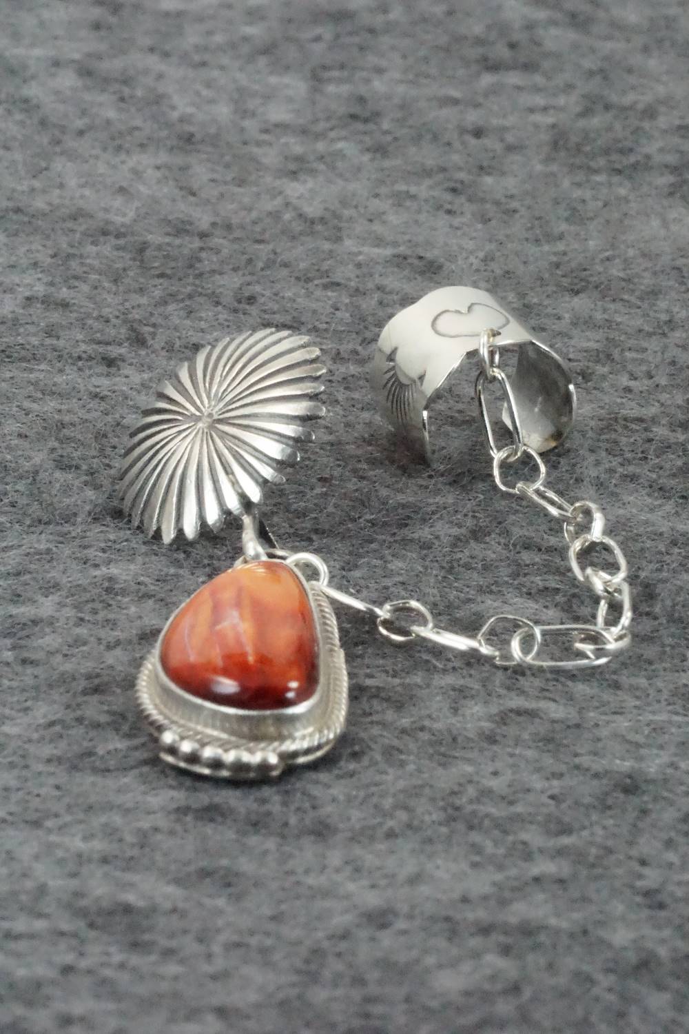 Spiny Oyster & Sterling Silver Earring Cuff Chain - Verley Betone
