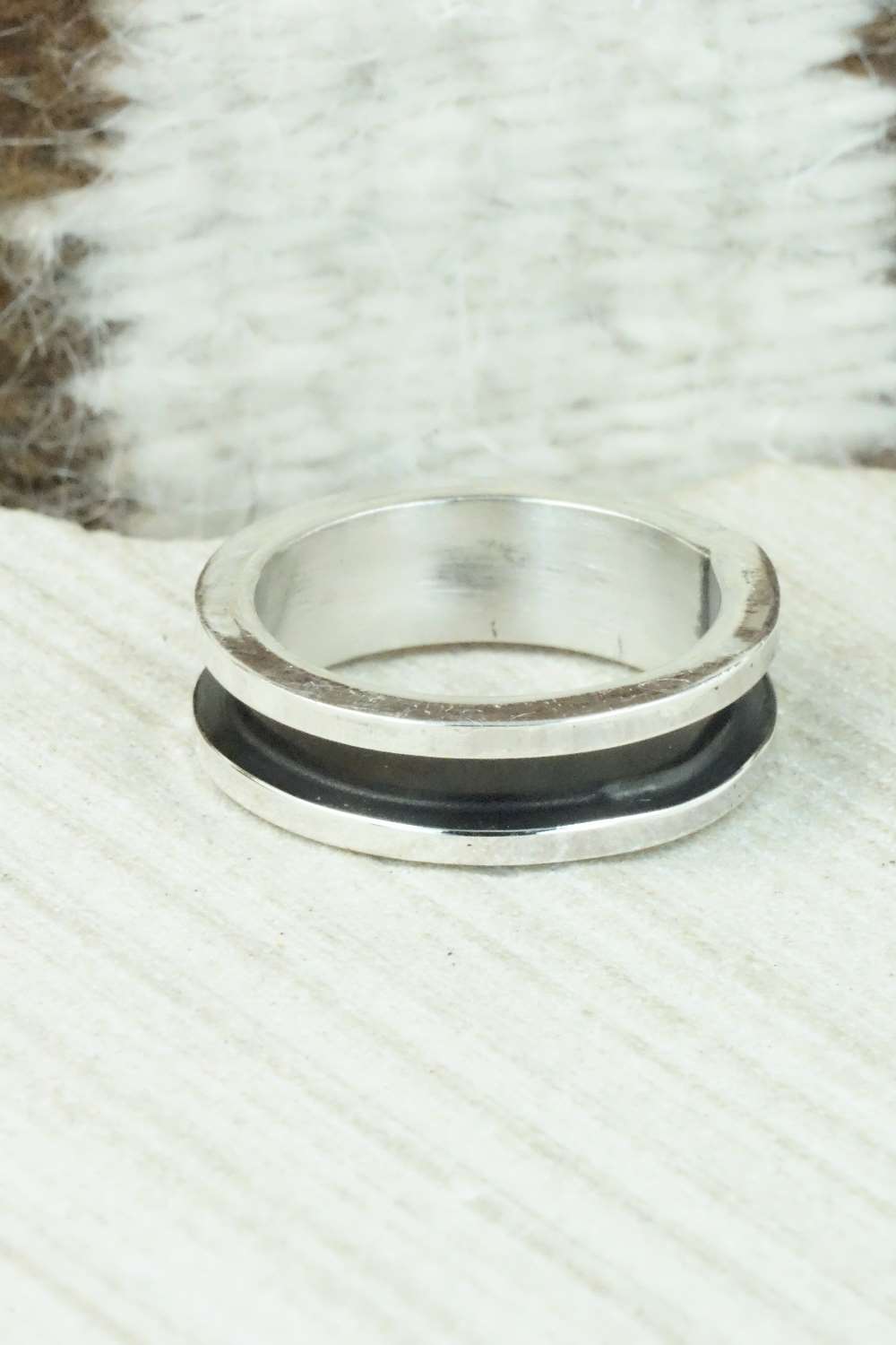 Sterling Silver Ring - Tom Hawk - Size 10.5