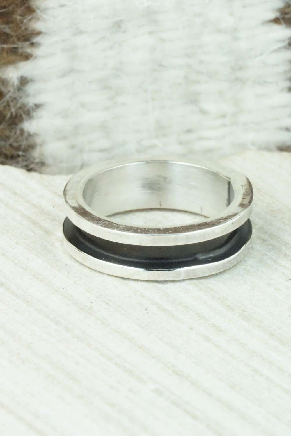 Sterling Silver Ring - Tom Hawk - Size 8.25