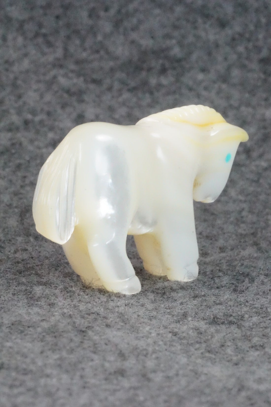 Horse Zuni Fetish Carving - Andres Quandelacy
