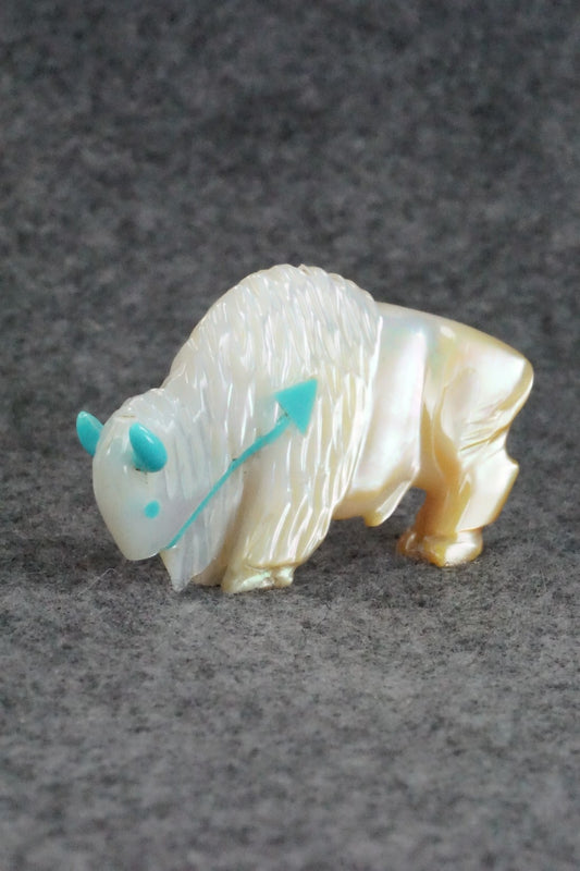 Buffalo Zuni Fetish Carving - Andres Quandelacy