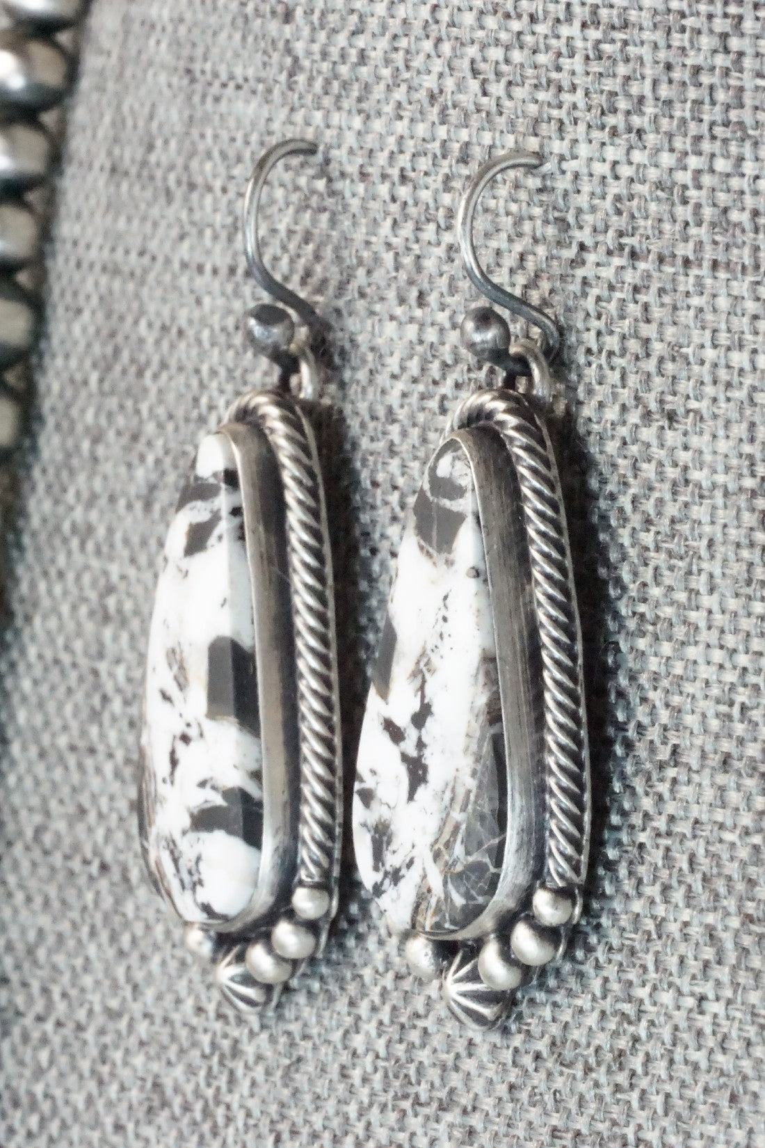 White Buffalo & Navajo Pearl Necklace Set - Diana Wylie