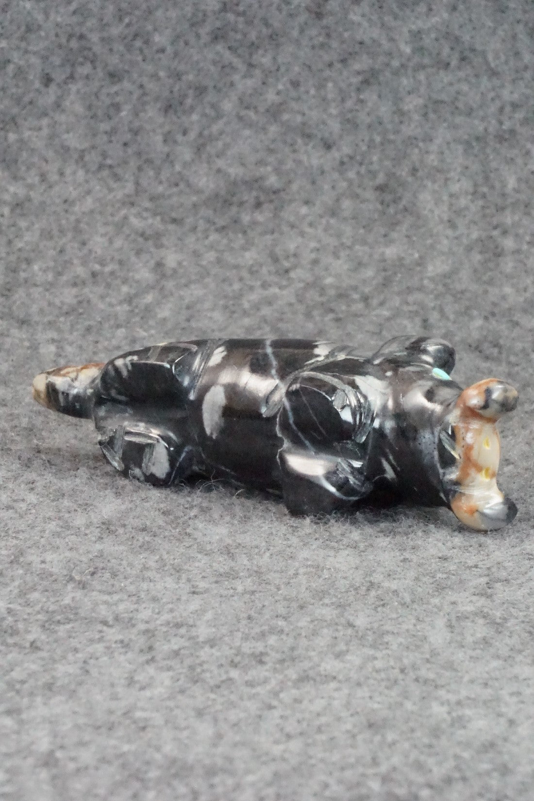 Hog Zuni Fetish Carving - Louise Ponchuella