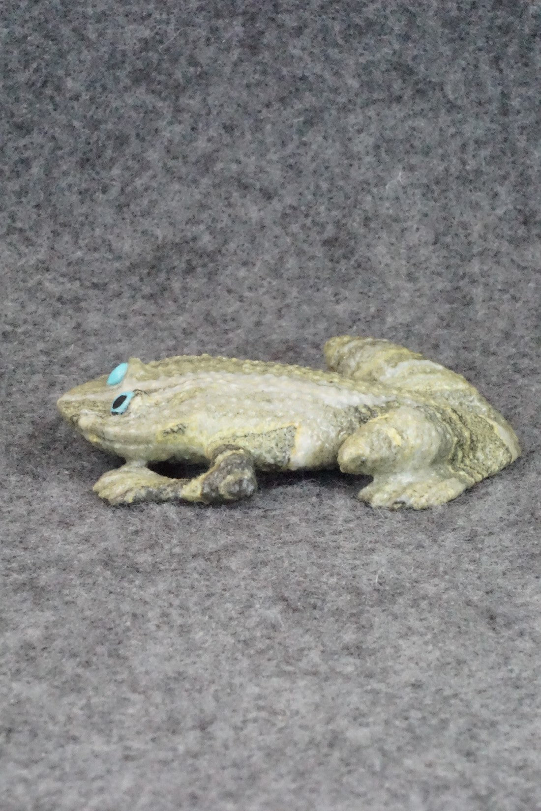 Frog Zuni Fetish Carving - Travis Lasiloo