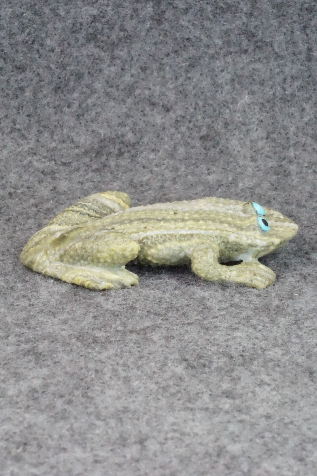 Frog Zuni Fetish Carving - Travis Lasiloo