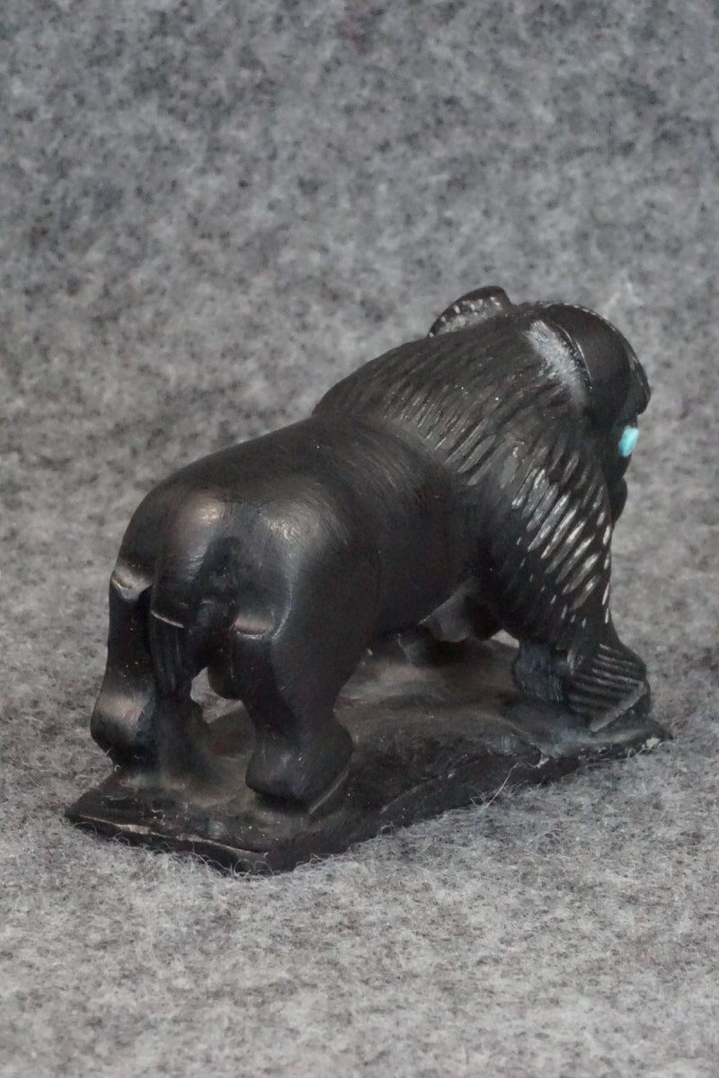 Buffalo Zuni Fetish Carving - Derrick Kaamasee
