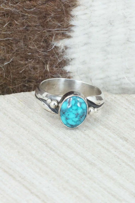 Turquoise and Sterling Silver Ring - Navajo - Size 7.5