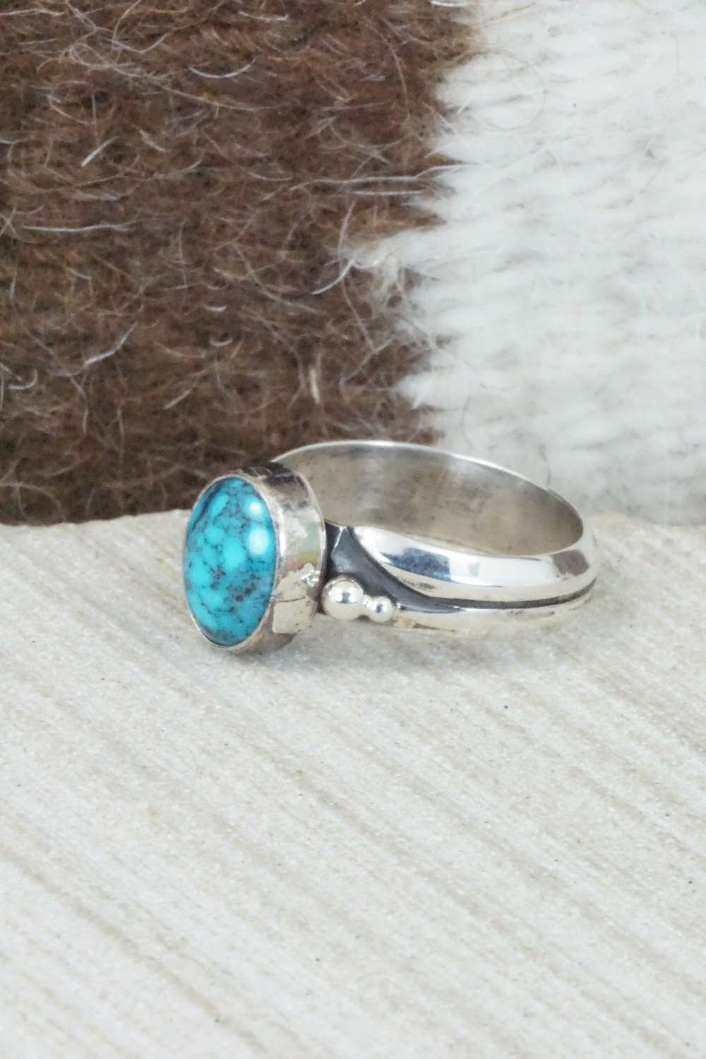 Turquoise and Sterling Silver Ring - Navajo - Size 7.5