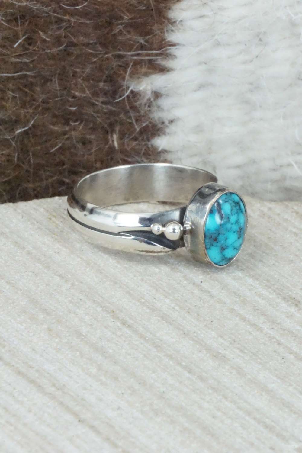 Turquoise and Sterling Silver Ring - Navajo - Size 7.5