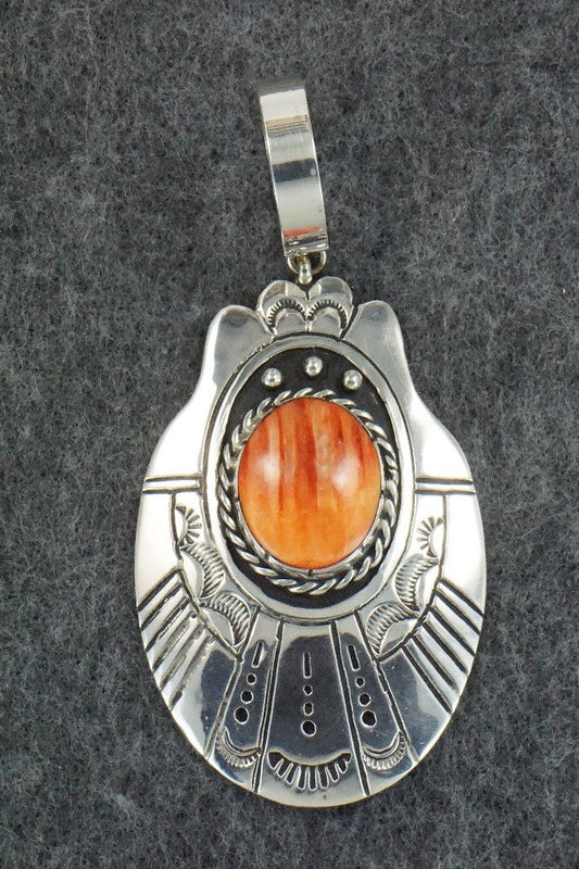 Spiny Oyster & Sterling Silver Pendant - Rosita Singer