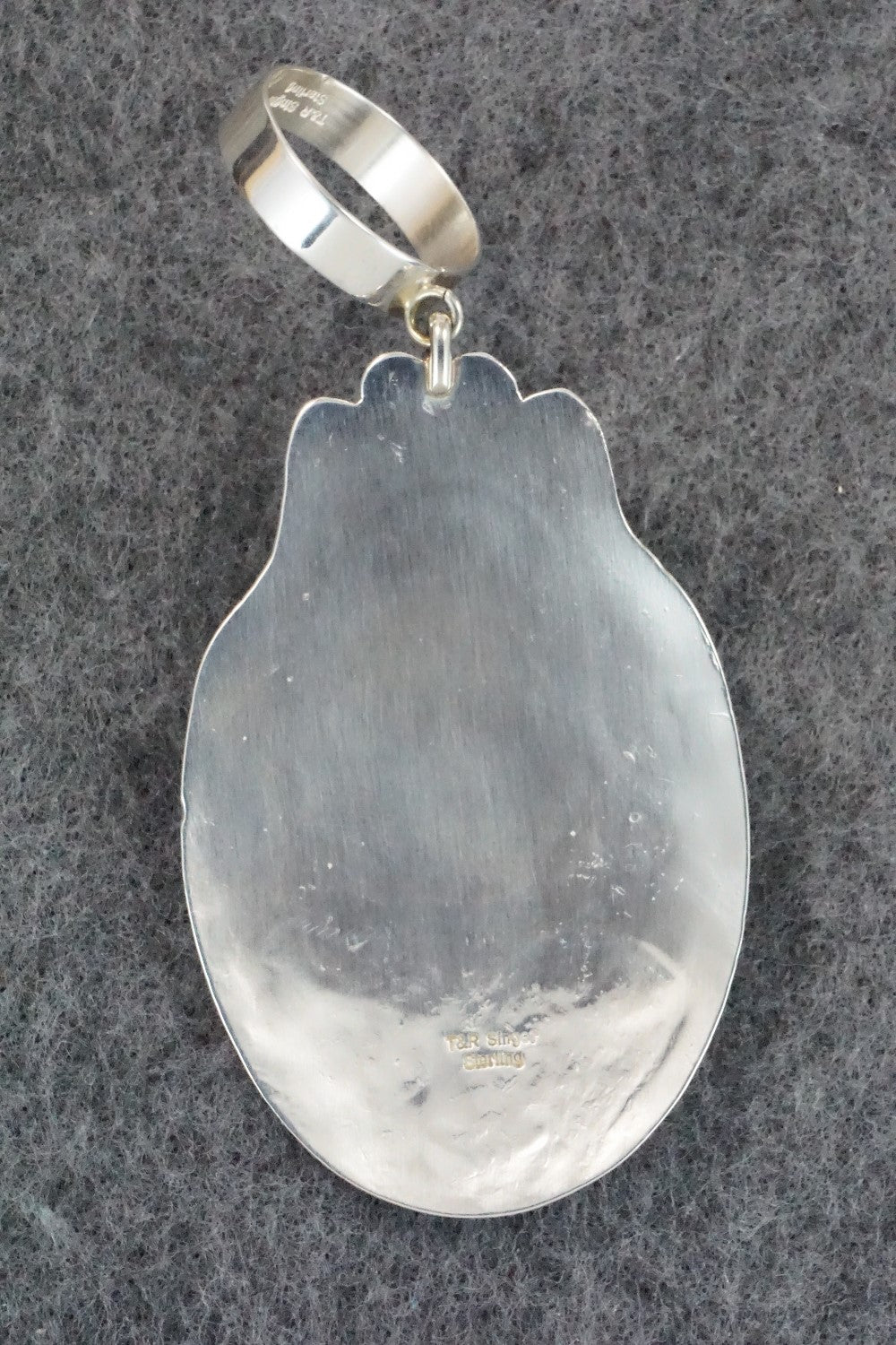 Spiny Oyster & Sterling Silver Pendant - Rosita Singer