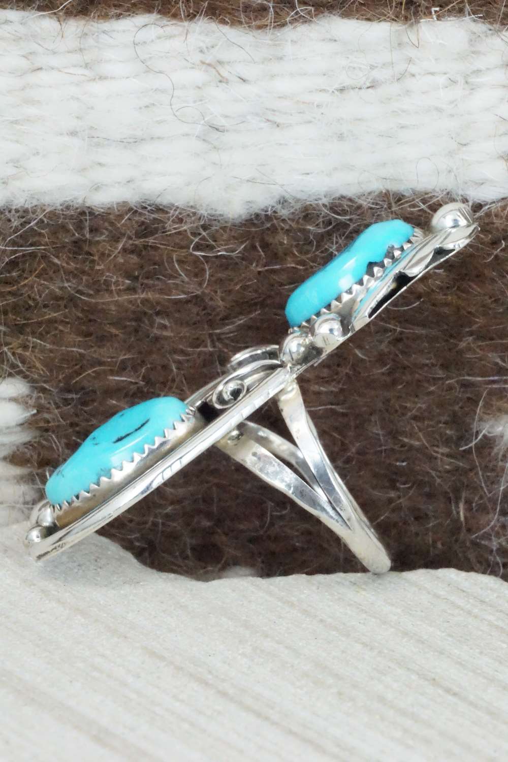 Turquoise and Sterling Silver Ring - Navajo - Size 8.75