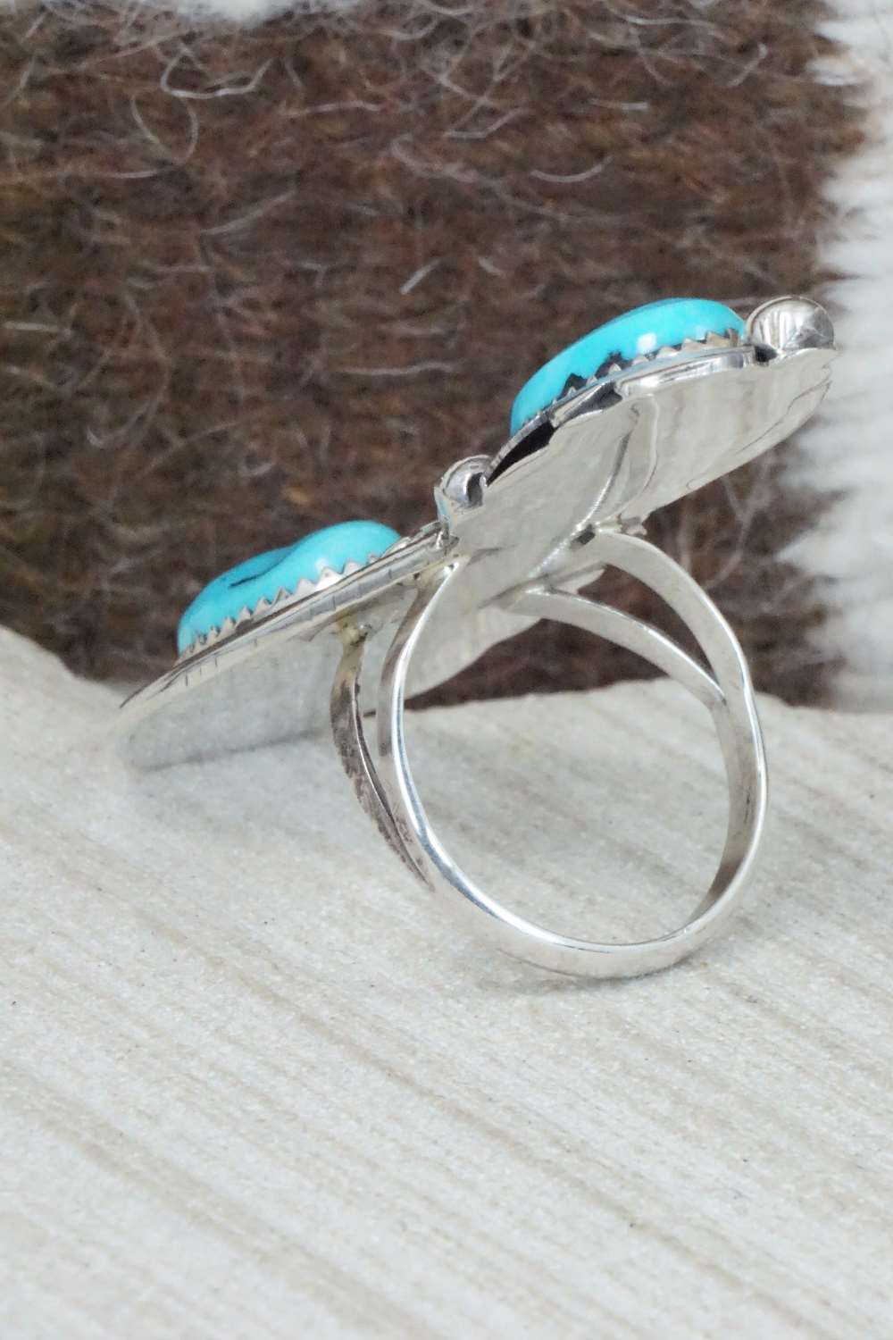Turquoise and Sterling Silver Ring - Navajo - Size 8.75