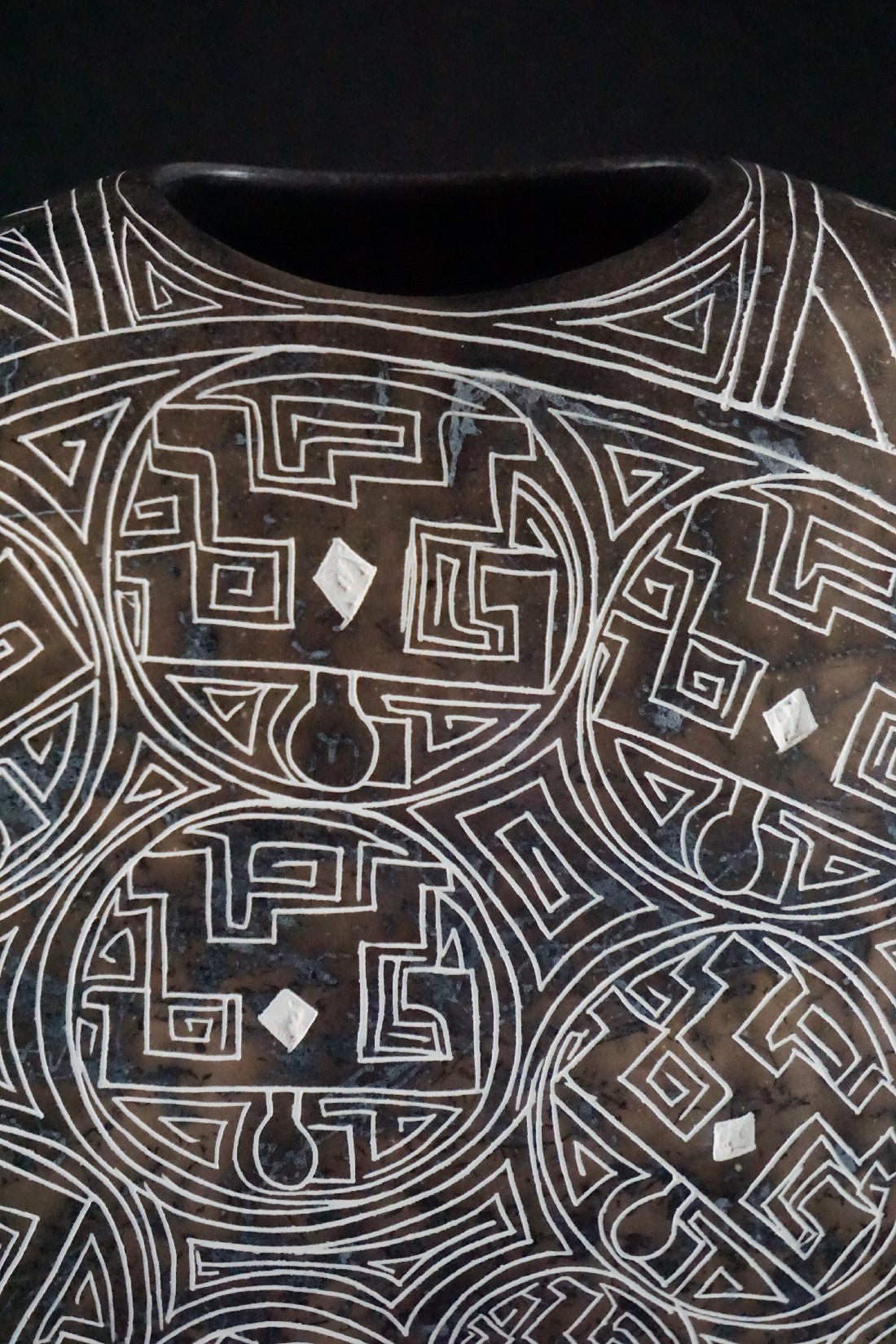 Acoma Pottery - Irvin Louis