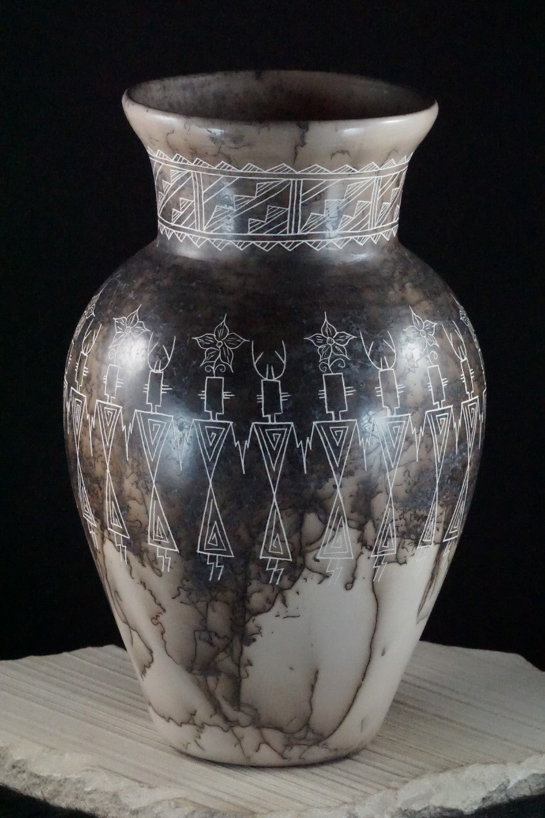 Acoma Pottery - Irvin Louis