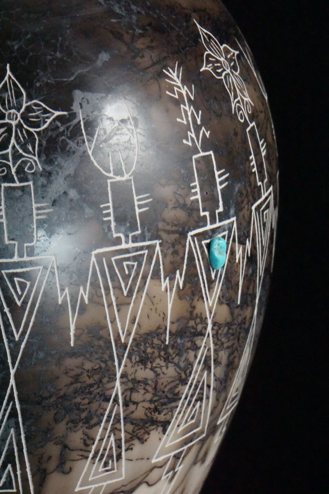 Acoma Pottery - Irvin Louis