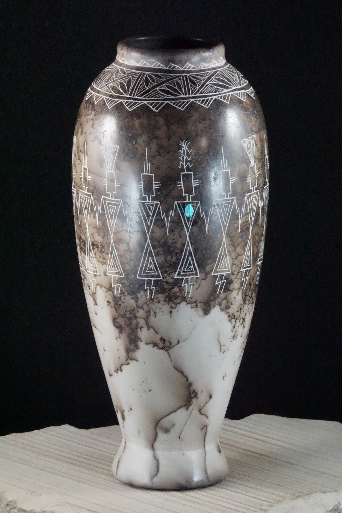 Acoma Pottery - Irvin Louis