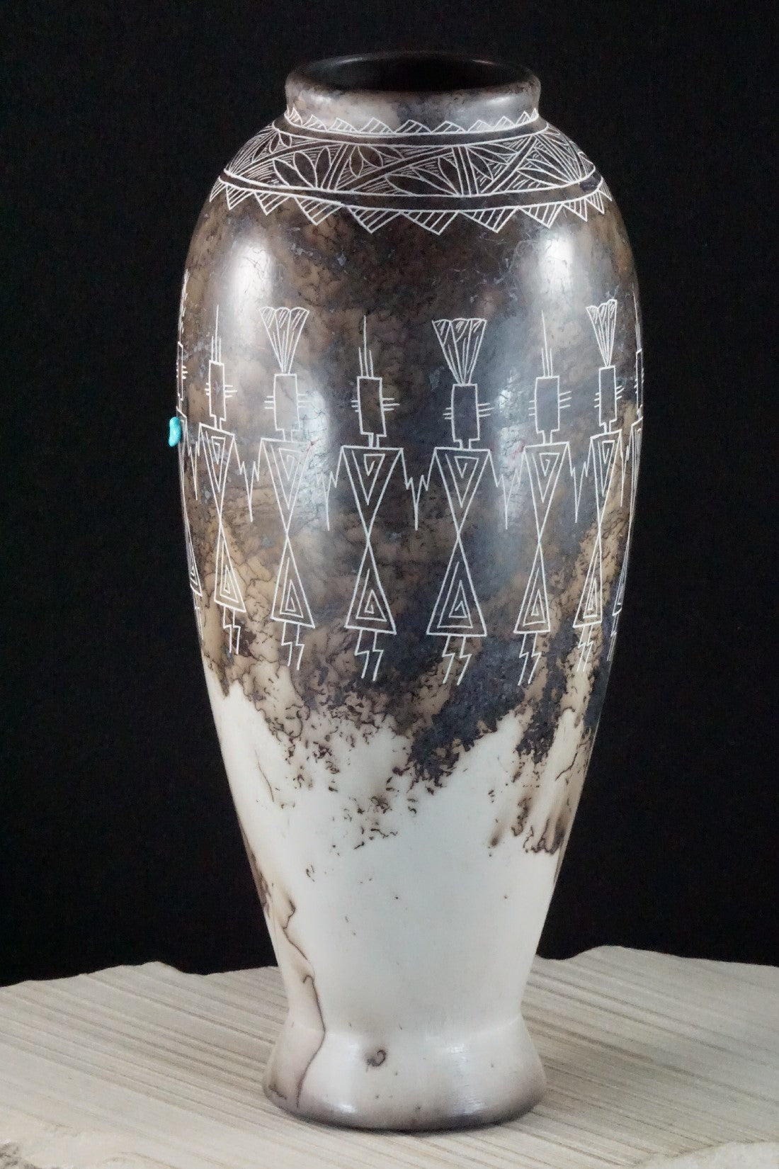 Acoma Pottery - Irvin Louis