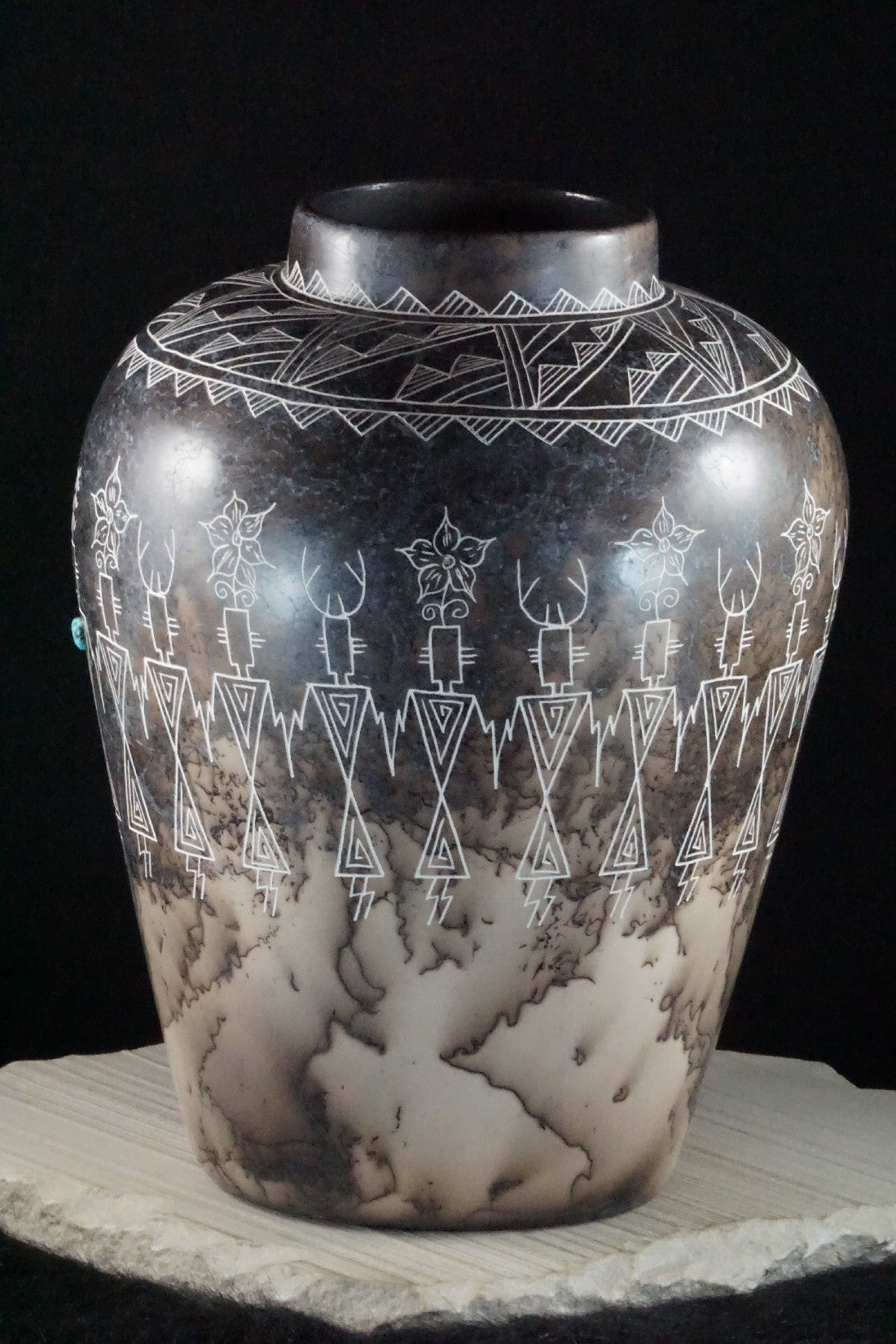 Acoma Pottery - Irvin Louis
