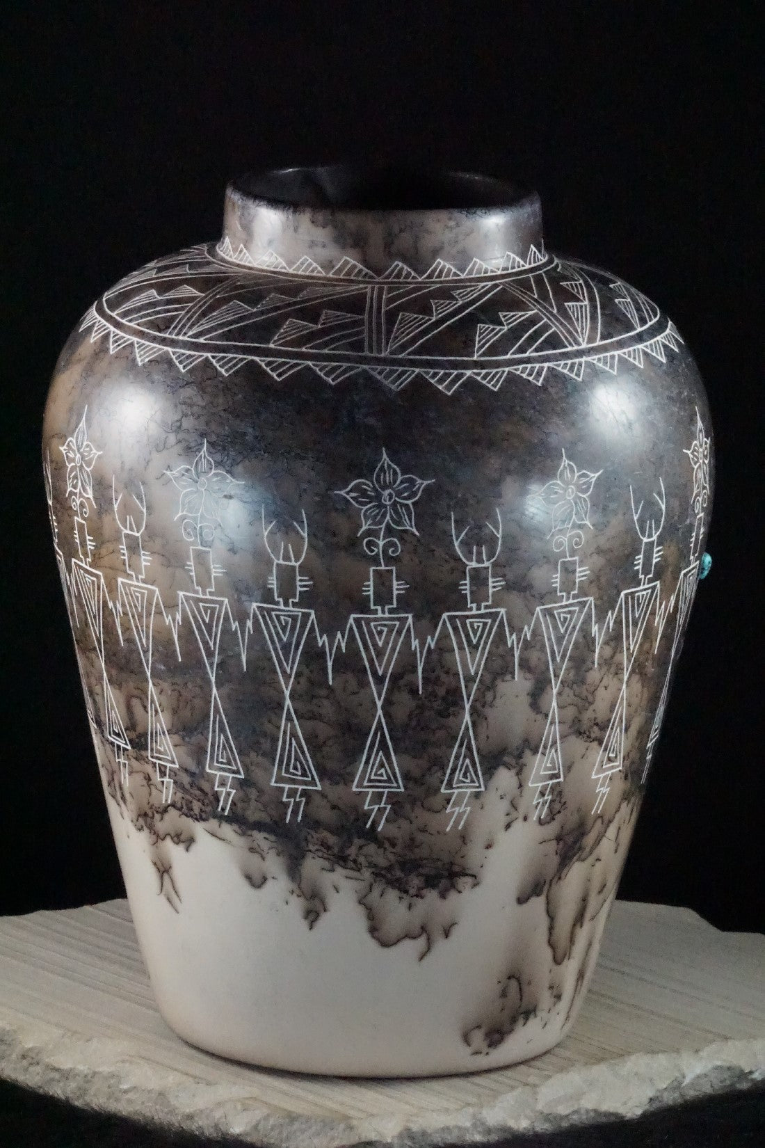 Acoma Pottery - Irvin Louis