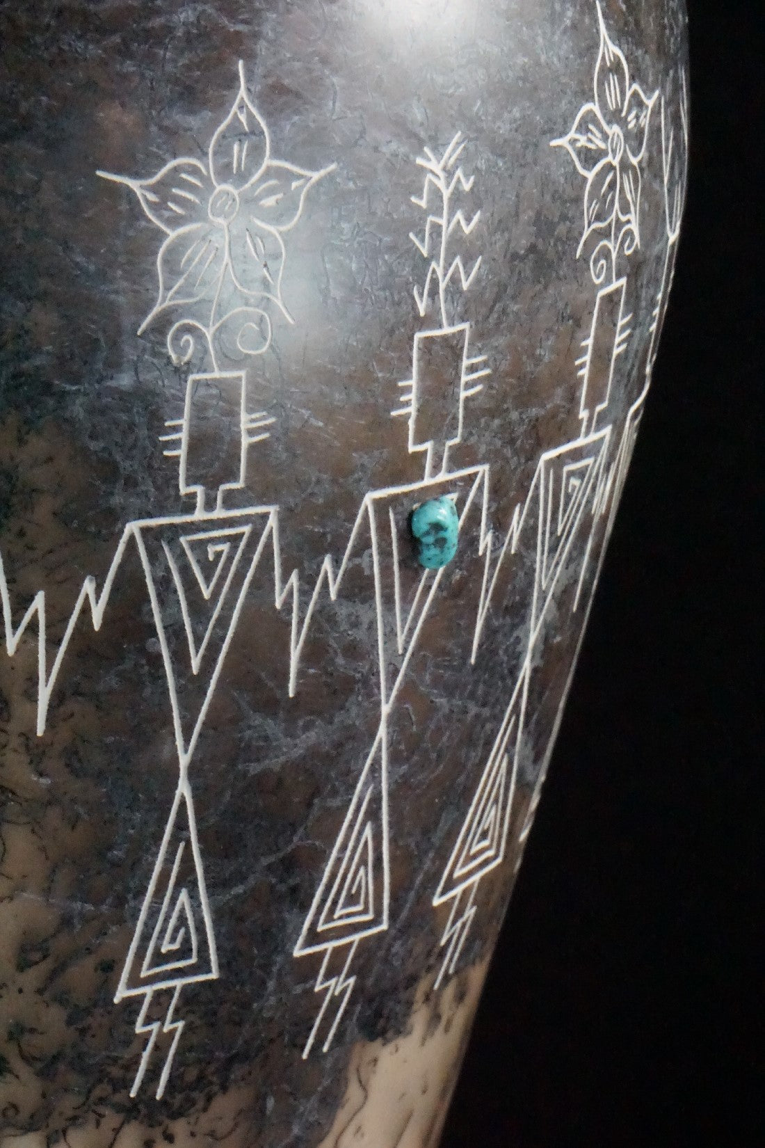 Acoma Pottery - Irvin Louis