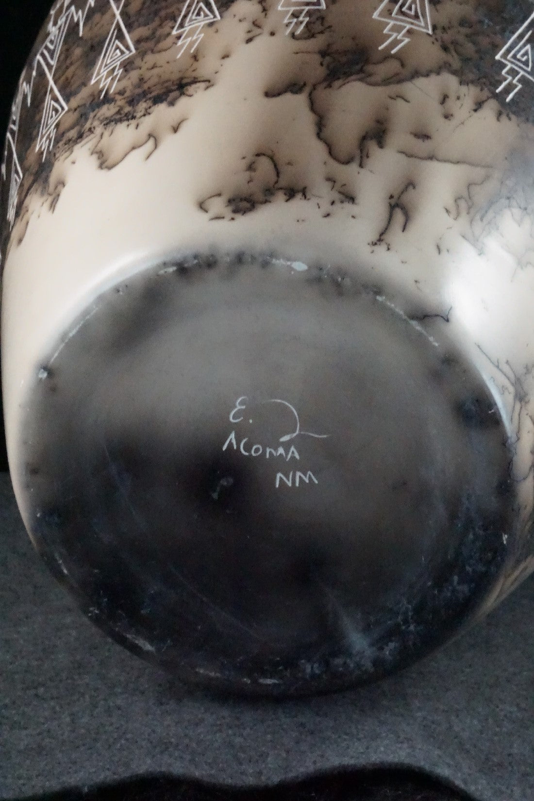 Acoma Pottery - Irvin Louis