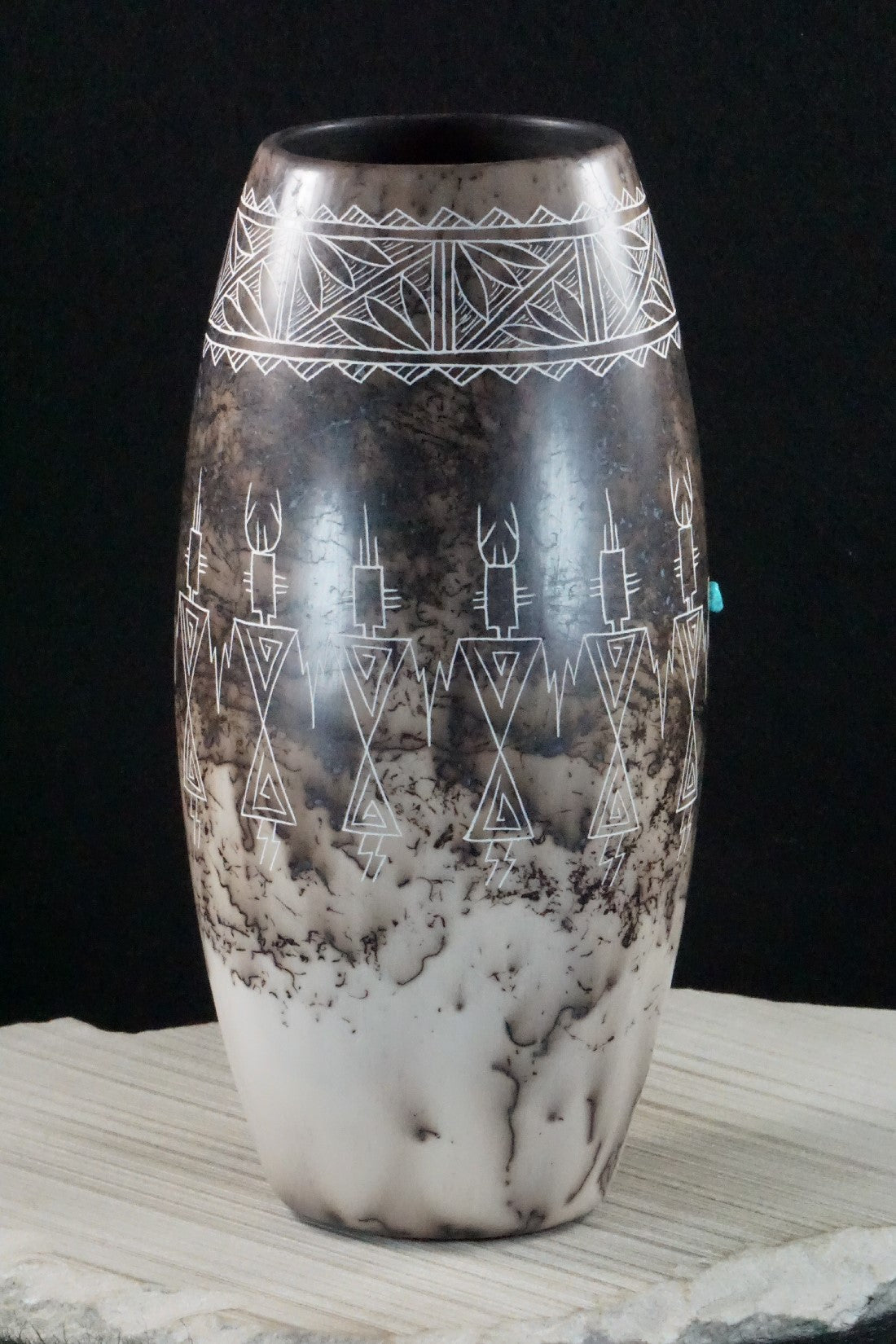 Acoma Pottery - Irvin Louis