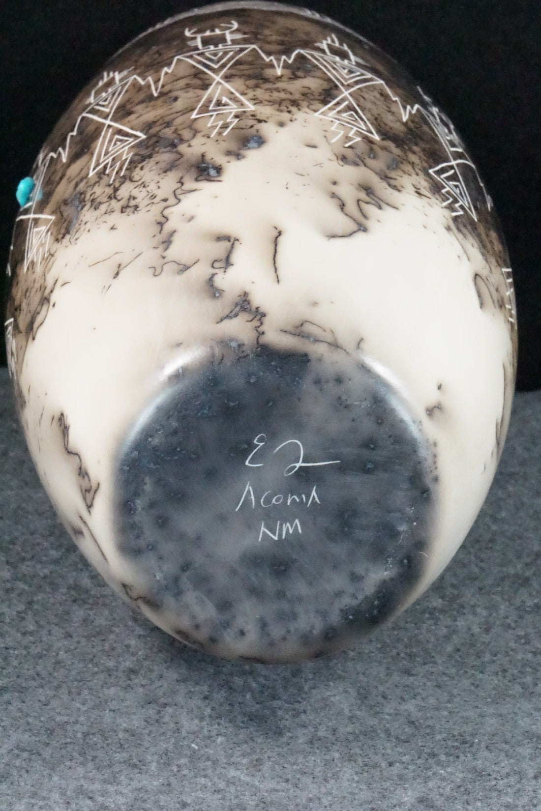 Acoma Pottery - Irvin Louis