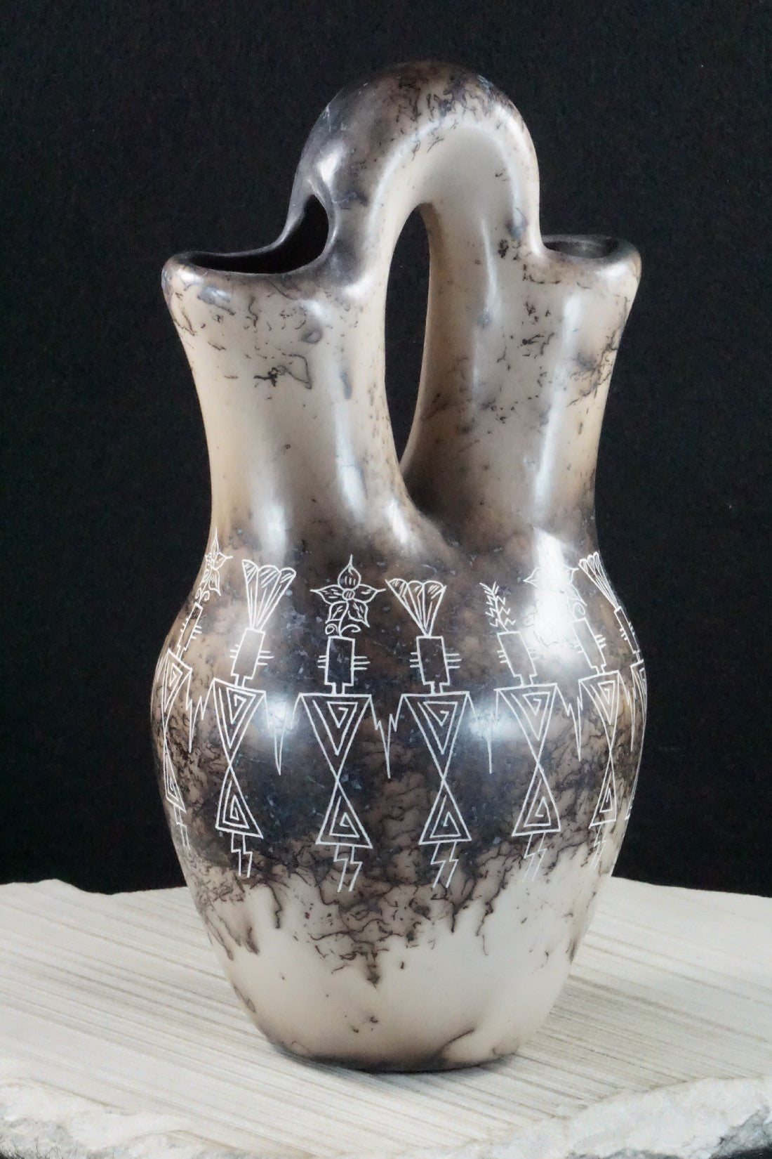 Acoma Pottery - Irvin Louis