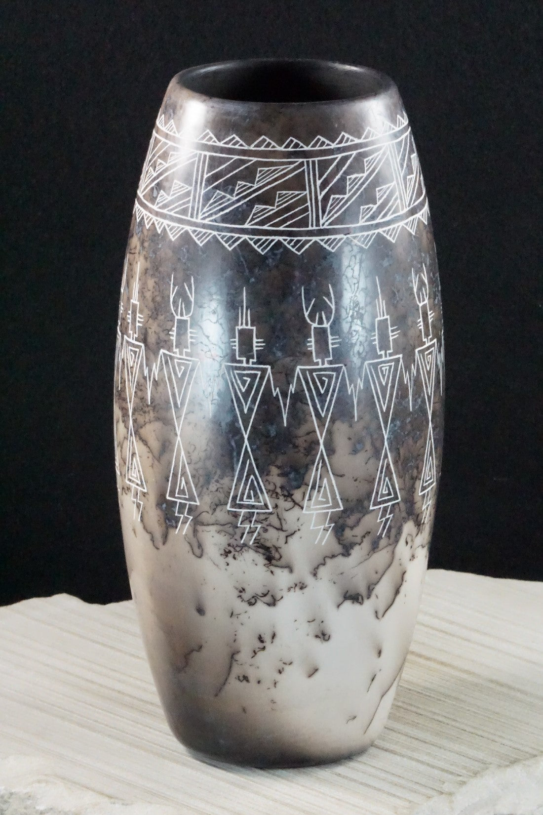 Acoma Pottery - Irvin Louis