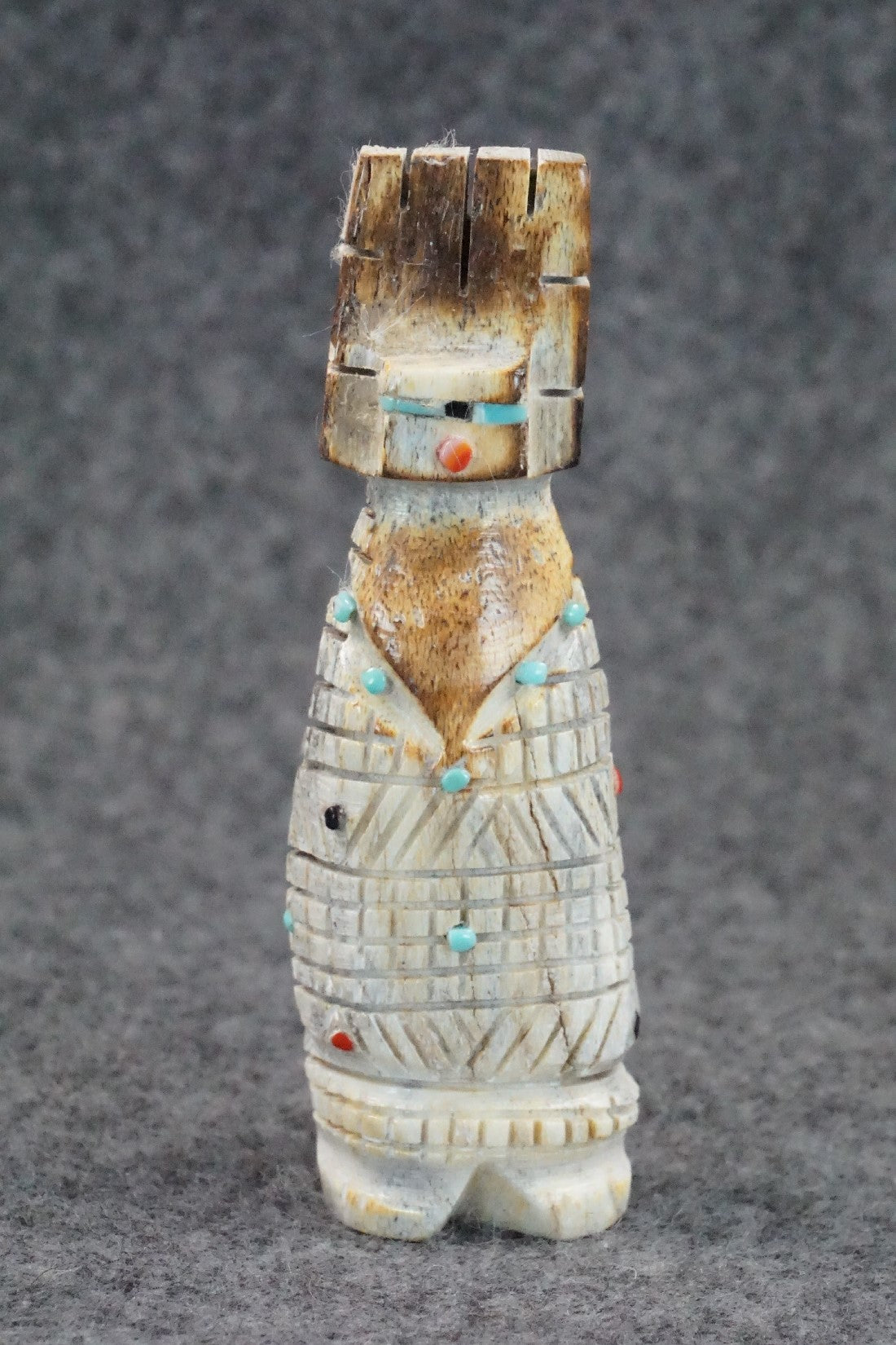 Corn Maiden Zuni Fetish Carving - Carl Etsate