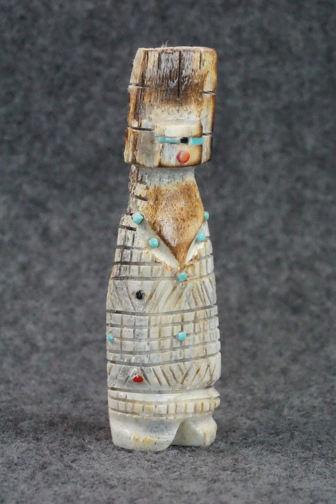 Corn Maiden Zuni Fetish Carving - Carl Etsate