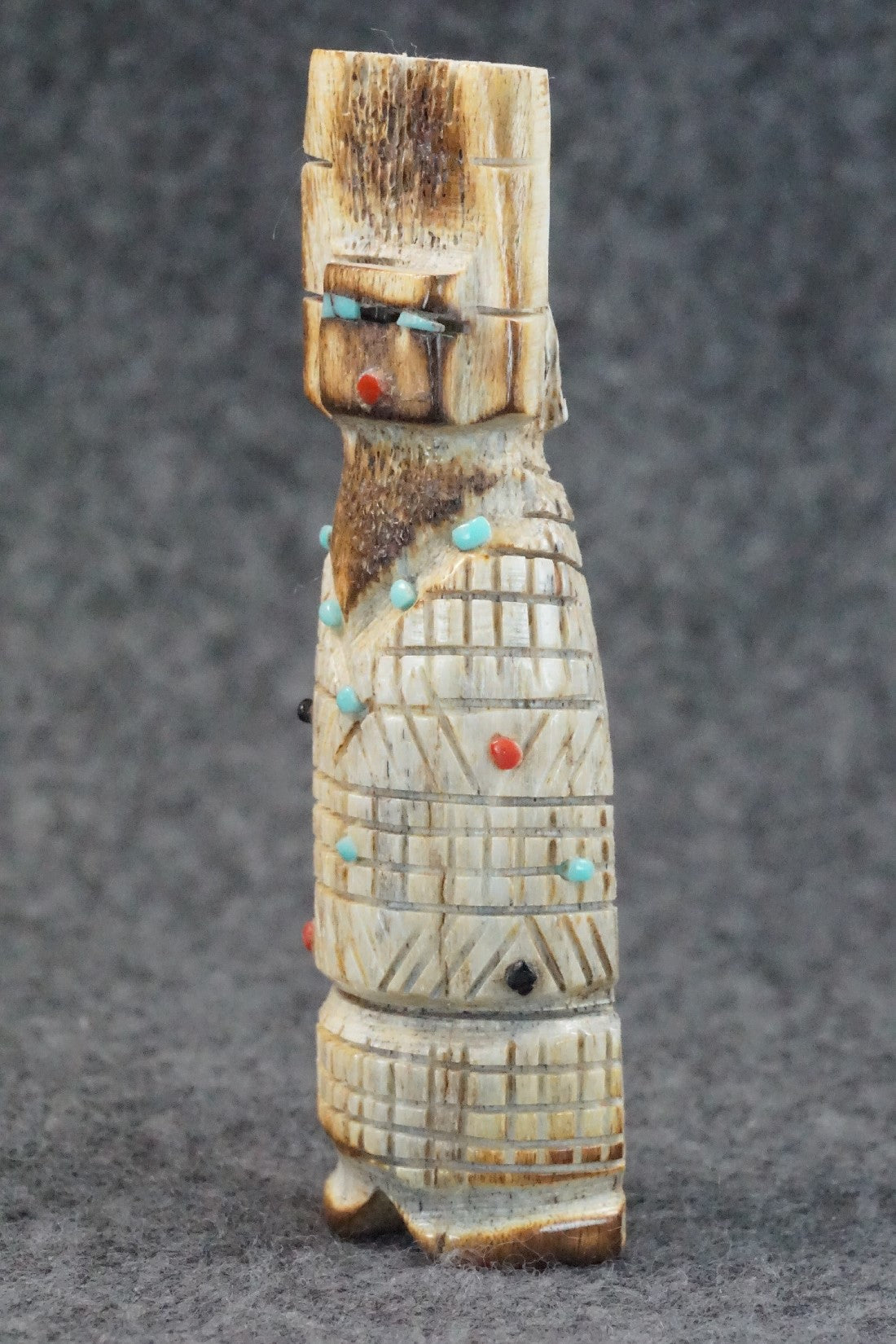 Corn Maiden Zuni Fetish Carving - Carl Etsate