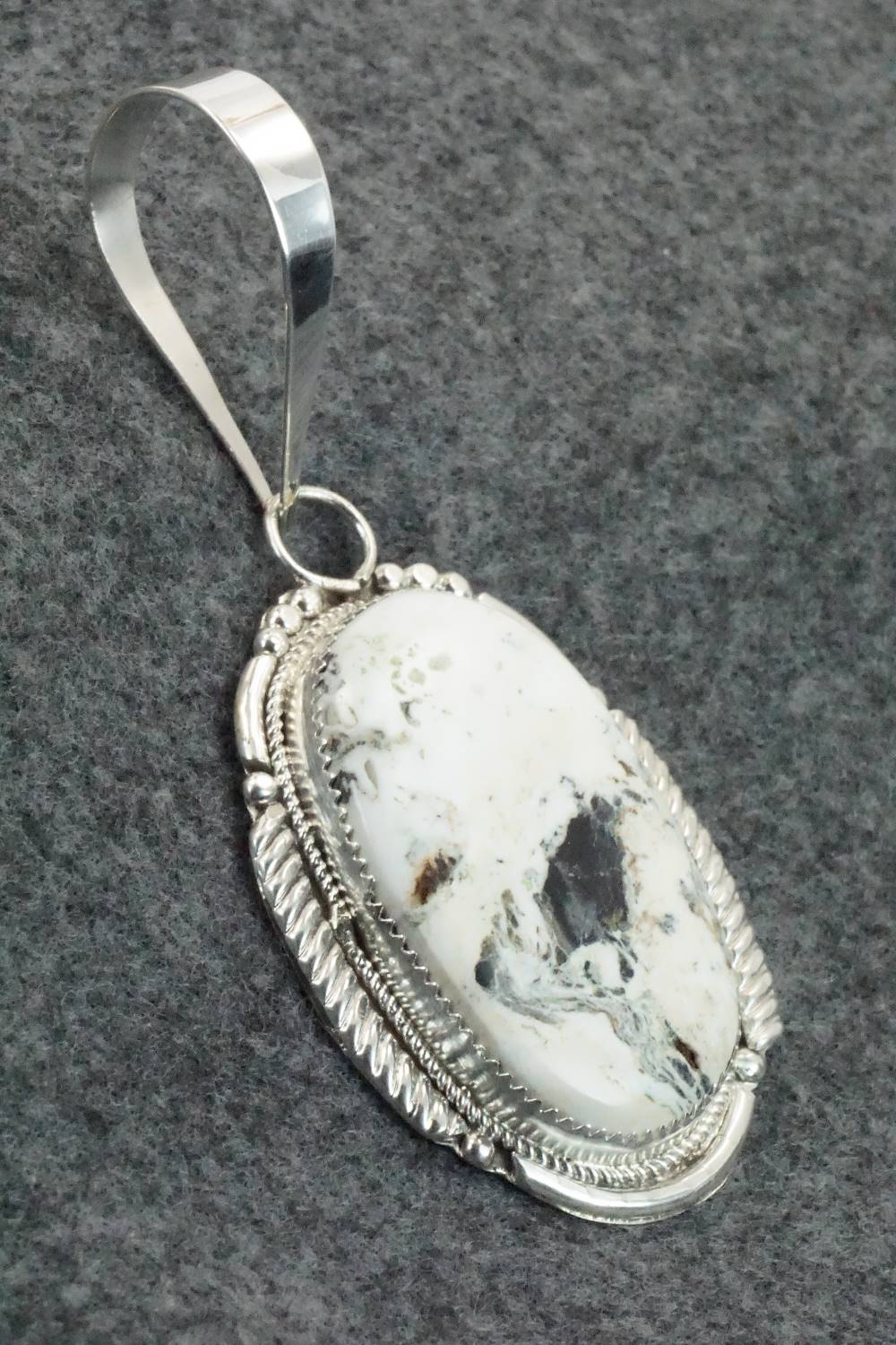 White Buffalo & Sterling Silver Pendant - Kenny Calavaza