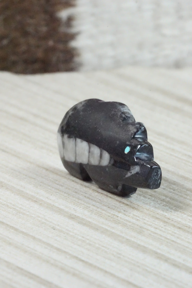 Bear Zuni Fetish Carving - Bernard Laiwakete