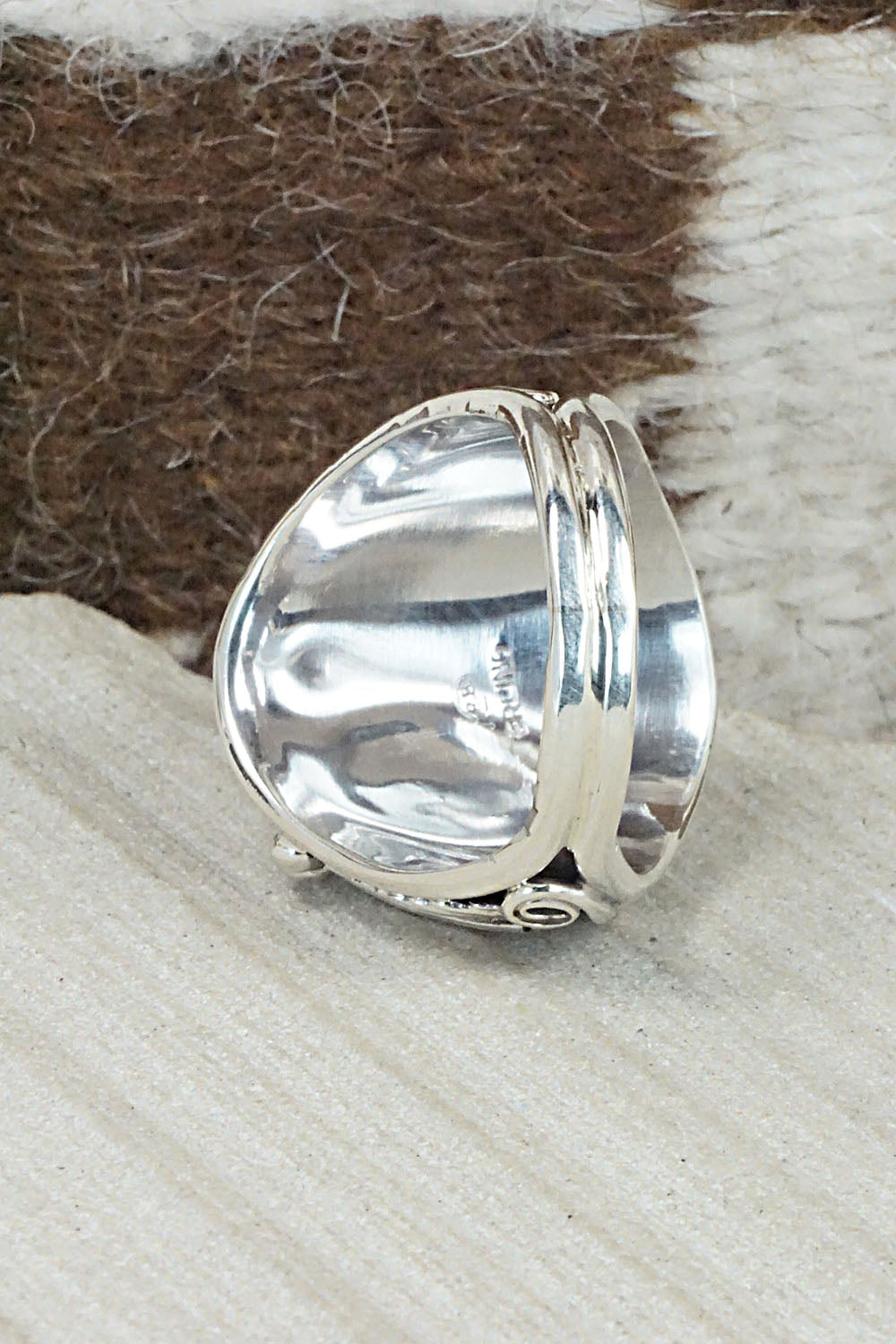 Turquoise & Sterling Silver Ring - Jeannette Saunders - Size 14