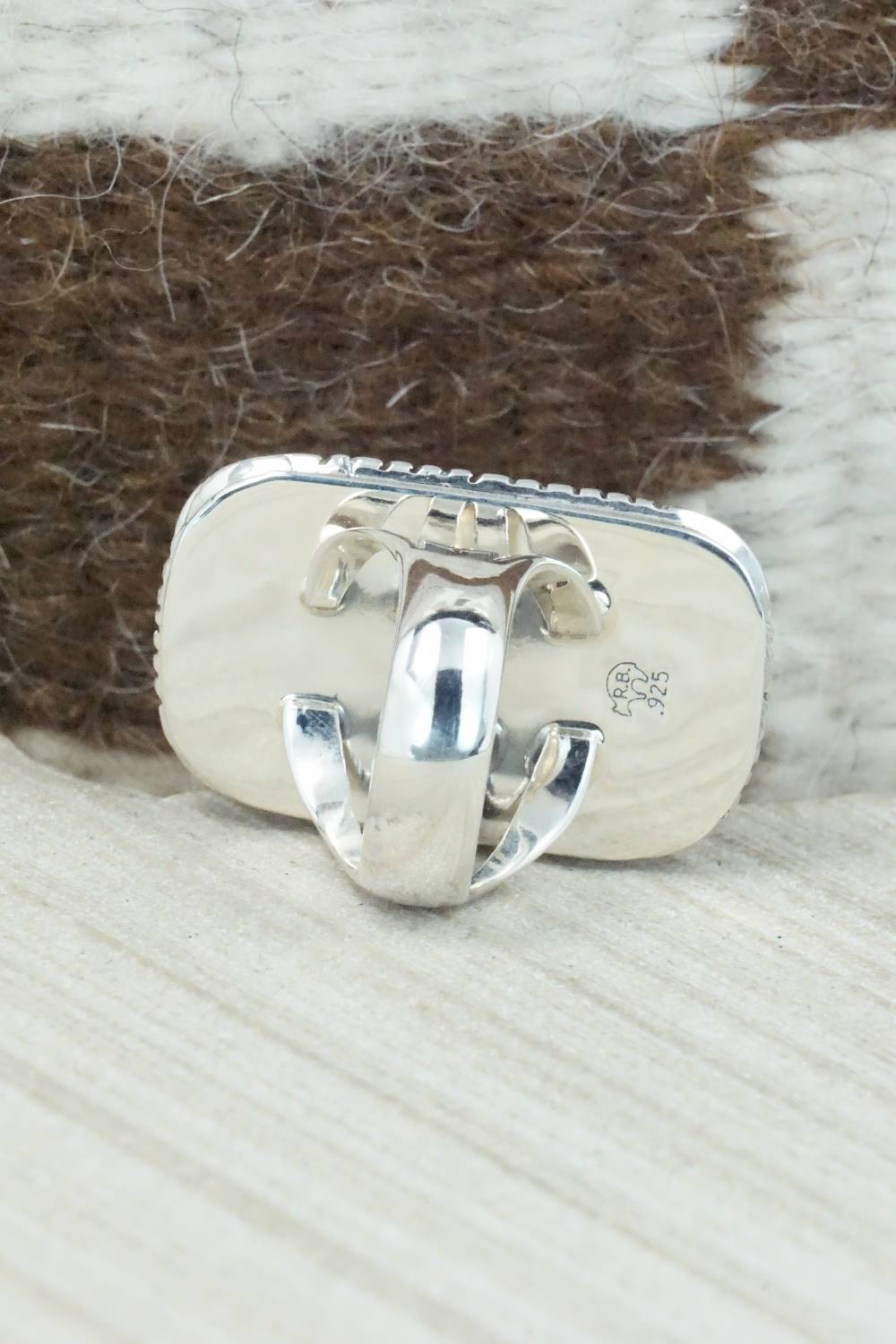 Turquoise & Sterling Silver Ring - Suzanna Johnson - Size 5