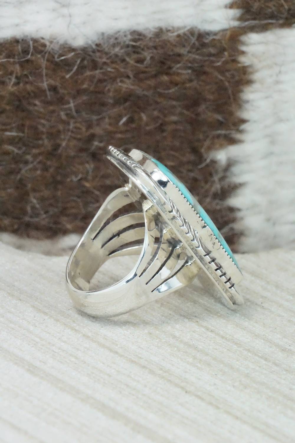 Turquoise & Sterling Silver Ring - Suzanna Johnson - Size 5