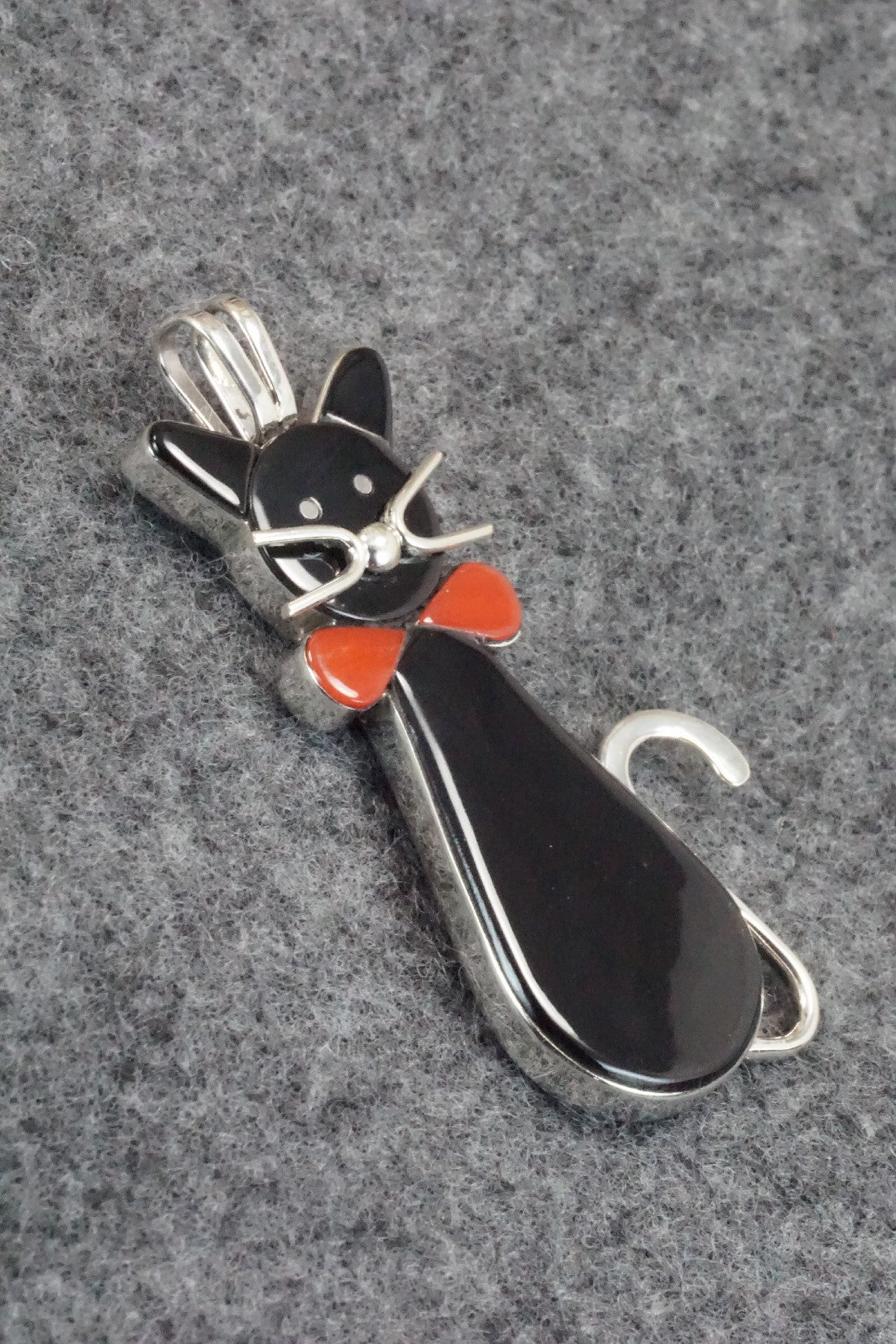 Onyx, Coral and Sterling Silver Pendant - Leavus Ahiyite