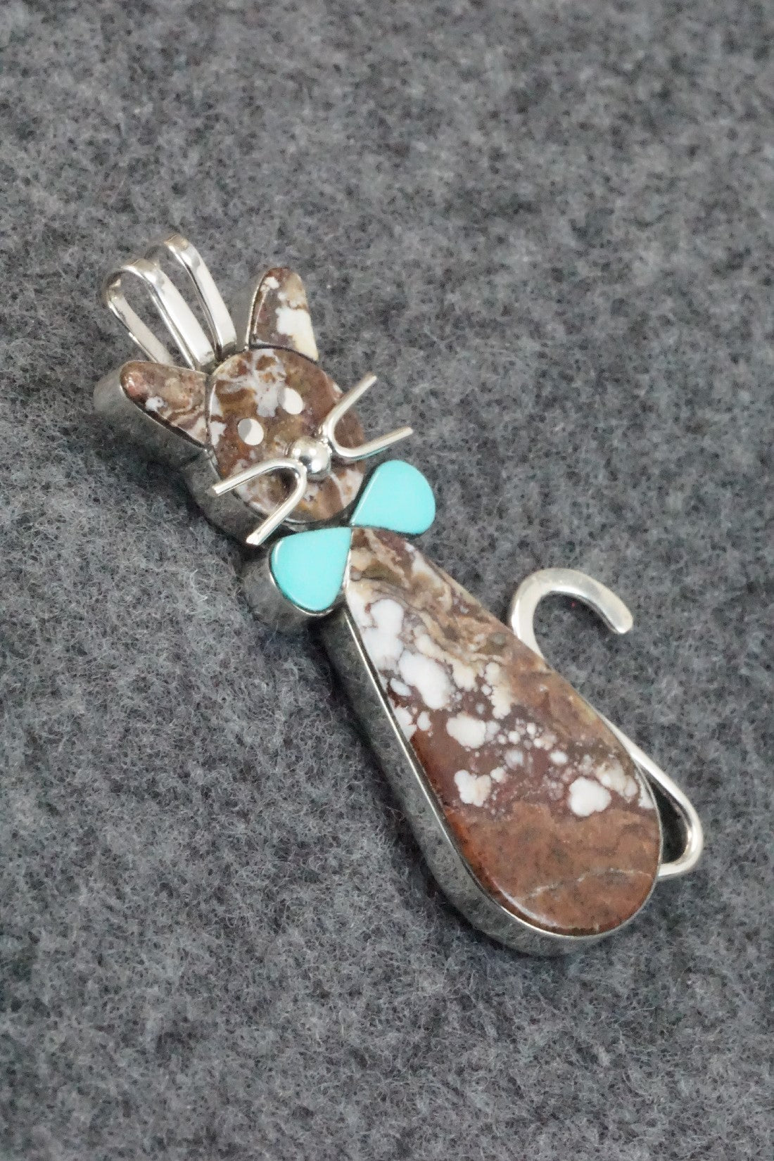 Wild Horse, Turquoise & Sterling Silver Pendant - Leavus Ahiyite